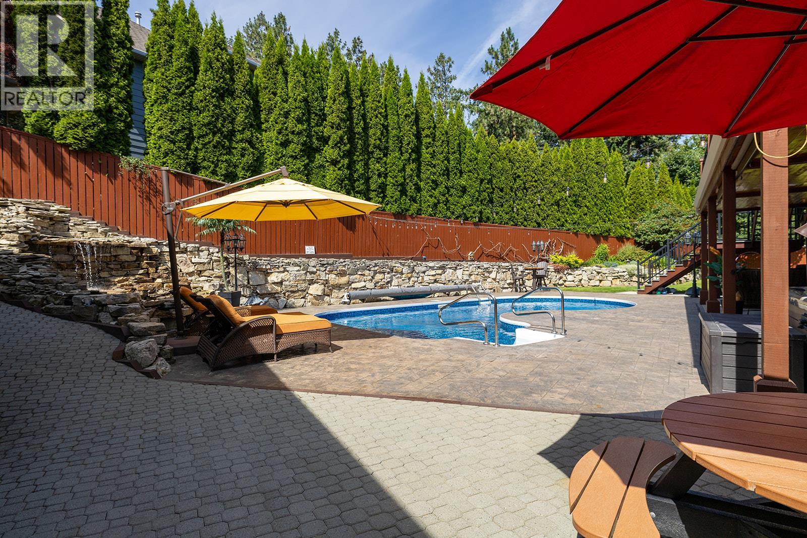 1682 Larkridge Court, Kelowna, British Columbia  V1W 4N5 - Photo 44 - 10372343