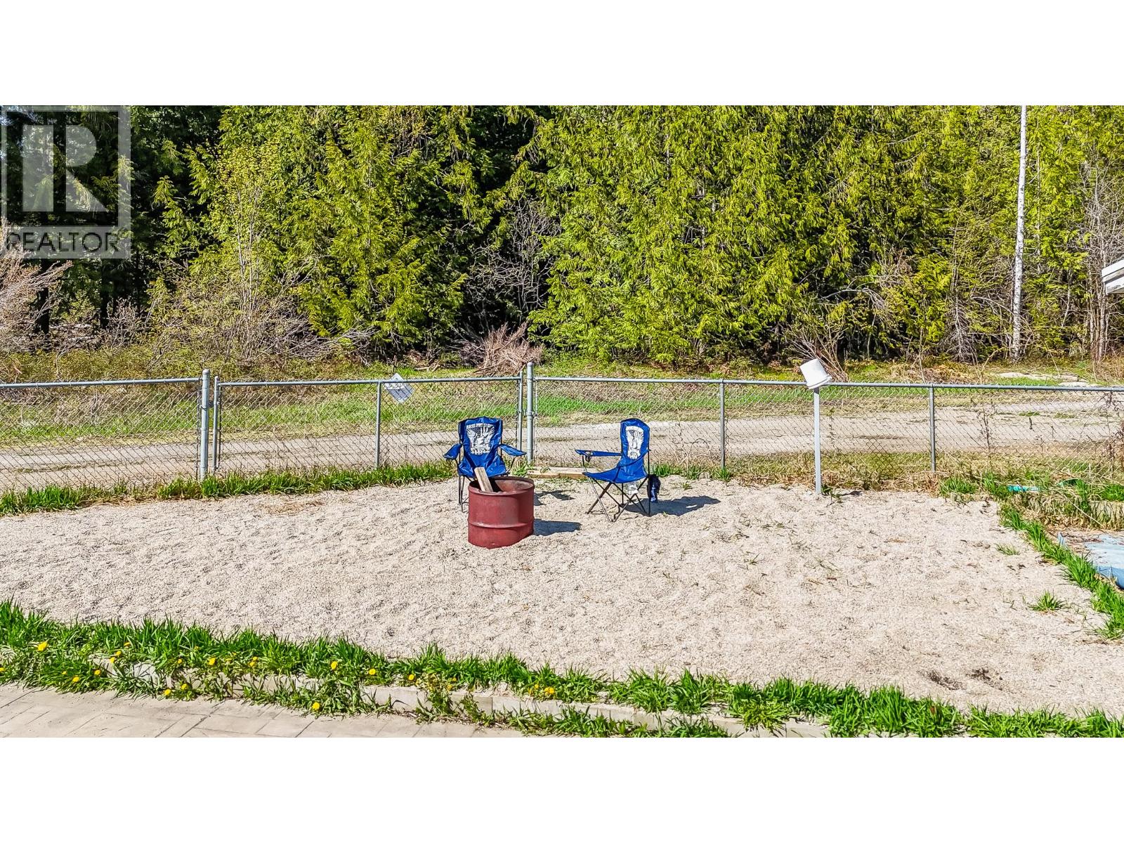 1740 Illecillewaet Road, Revelstoke, British Columbia  V0E 2S1 - Photo 10 - 10372370