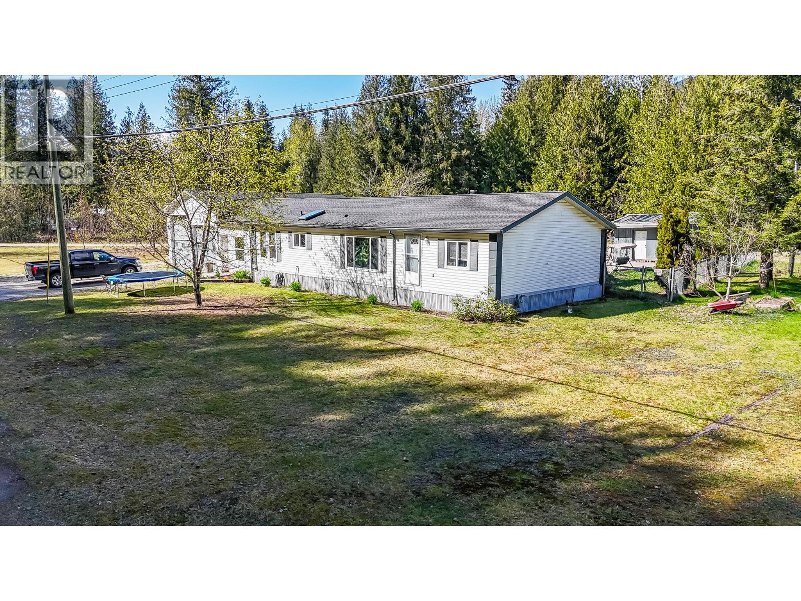 1740 Illecillewaet Road, Revelstoke, British Columbia  V0E 2S1 - Photo 11 - 10372370
