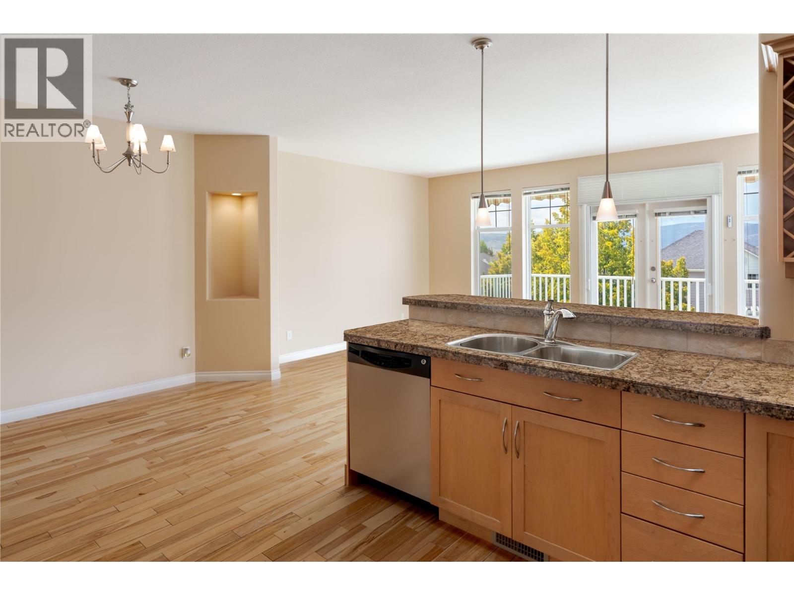 371 Mccarren Avenue, Kelowna, British Columbia  V1W 4W3 - Photo 10 - 10371615