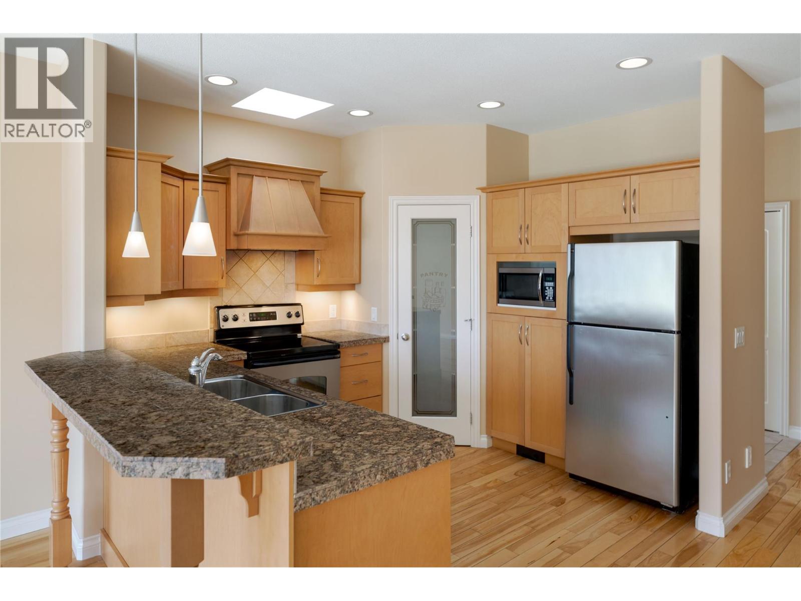 371 Mccarren Avenue, Kelowna, British Columbia  V1W 4W3 - Photo 11 - 10371615