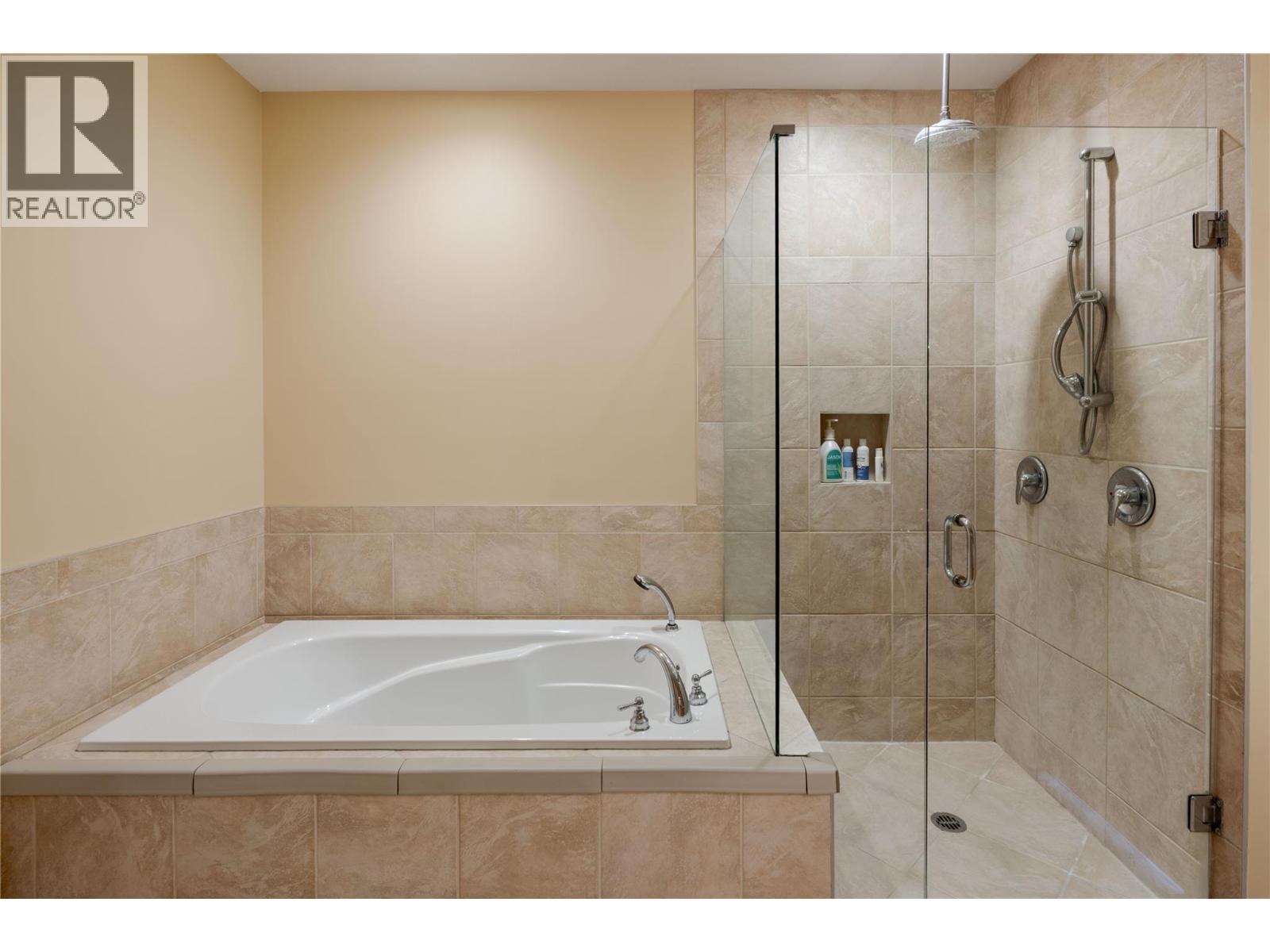 371 Mccarren Avenue, Kelowna, British Columbia  V1W 4W3 - Photo 18 - 10371615