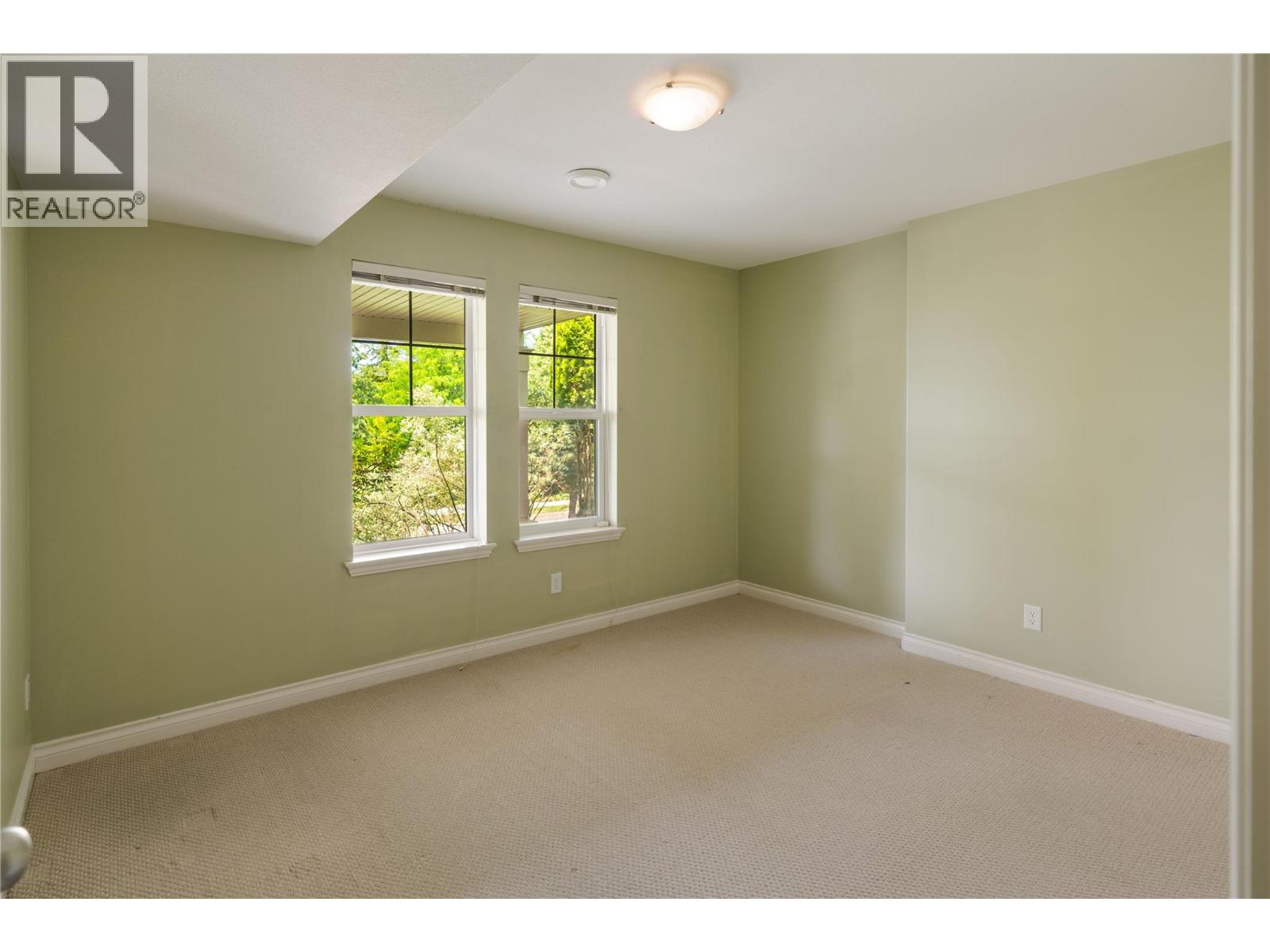 371 Mccarren Avenue, Kelowna, British Columbia  V1W 4W3 - Photo 20 - 10371615