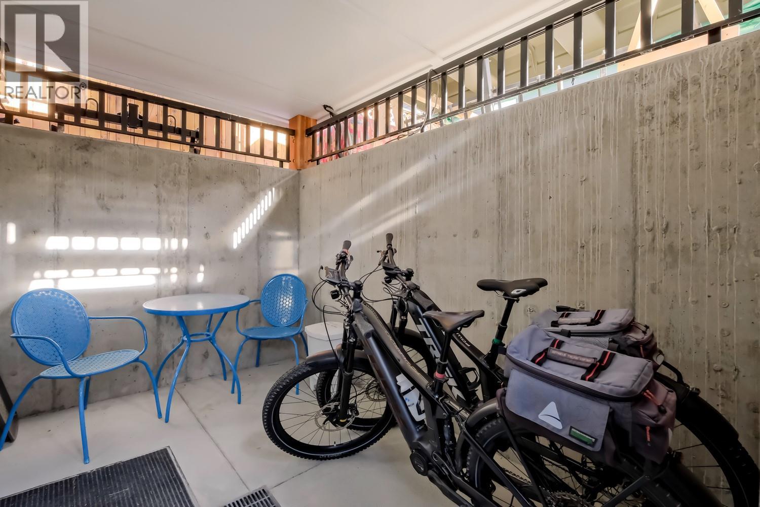 926 Holden Road, Penticton, British Columbia  V2A 9G6 - Photo 44 - 10372517