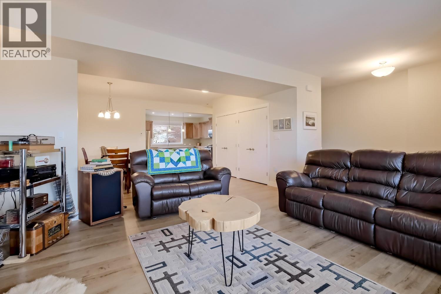 926 Holden Road, Penticton, British Columbia  V2A 9G6 - Photo 6 - 10372517