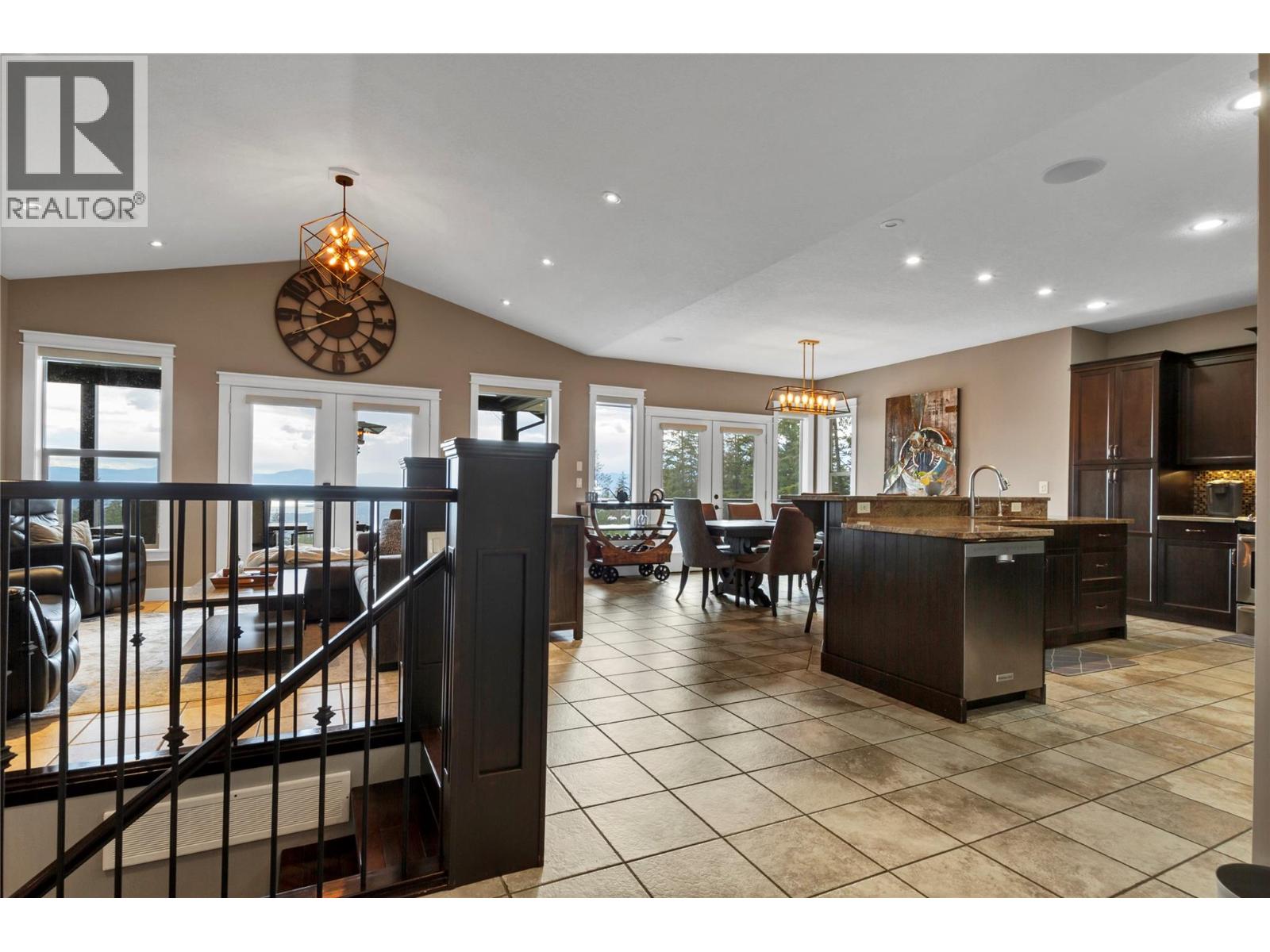 6032 Lynx Drive, Vernon, British Columbia  V1B 3J5 - Photo 15 - 10372524