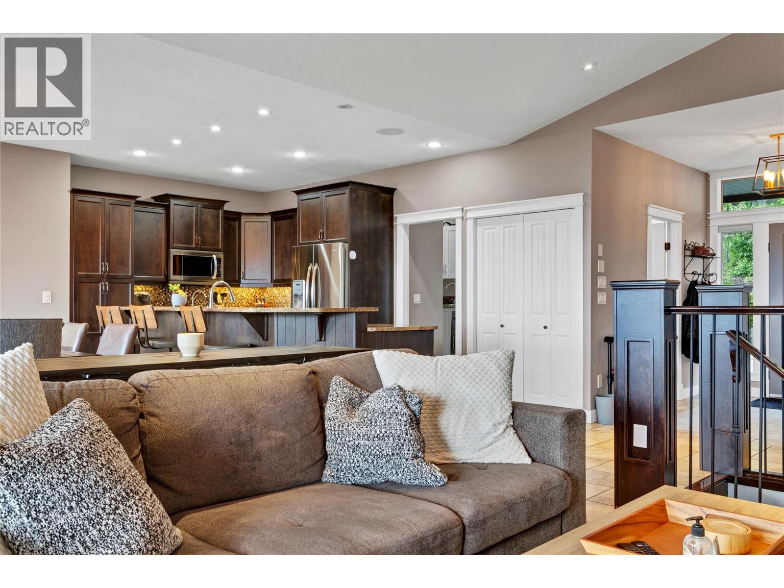6032 Lynx Drive, Vernon, British Columbia  V1B 3J5 - Photo 16 - 10372524