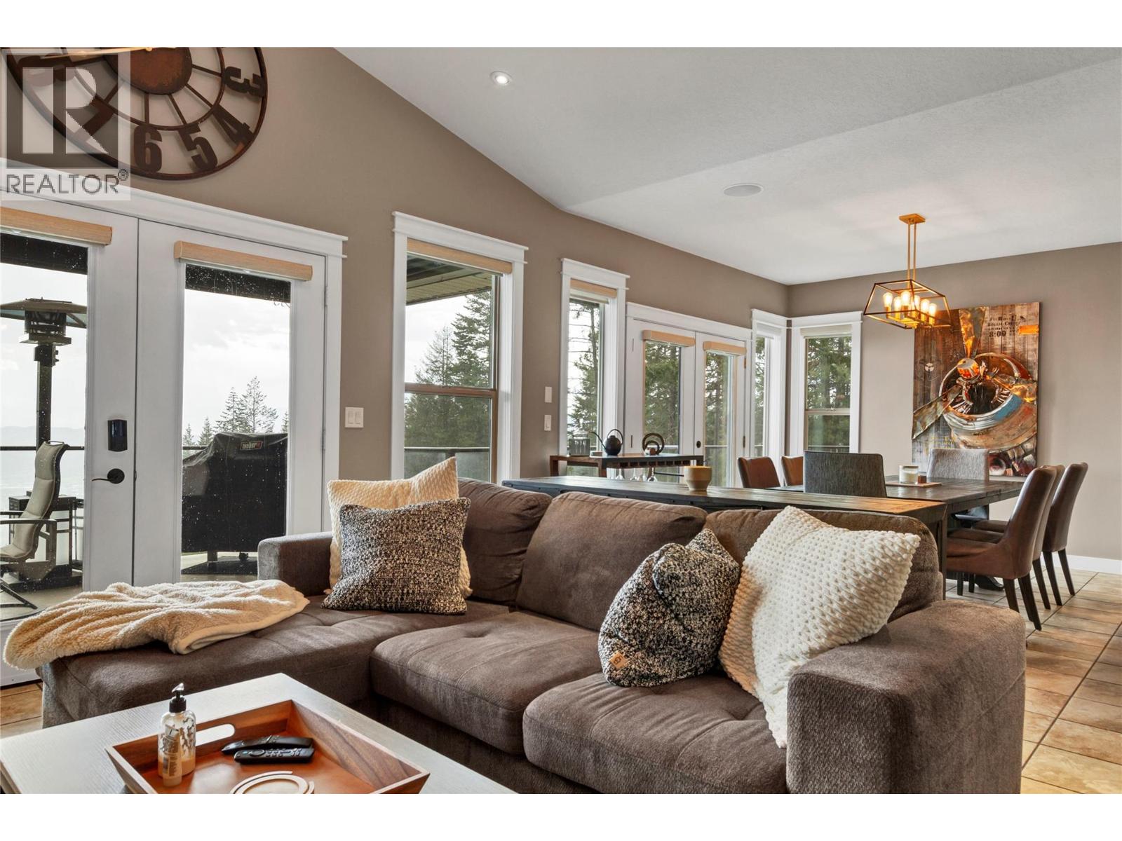 6032 Lynx Drive, Vernon, British Columbia  V1B 3J5 - Photo 17 - 10372524