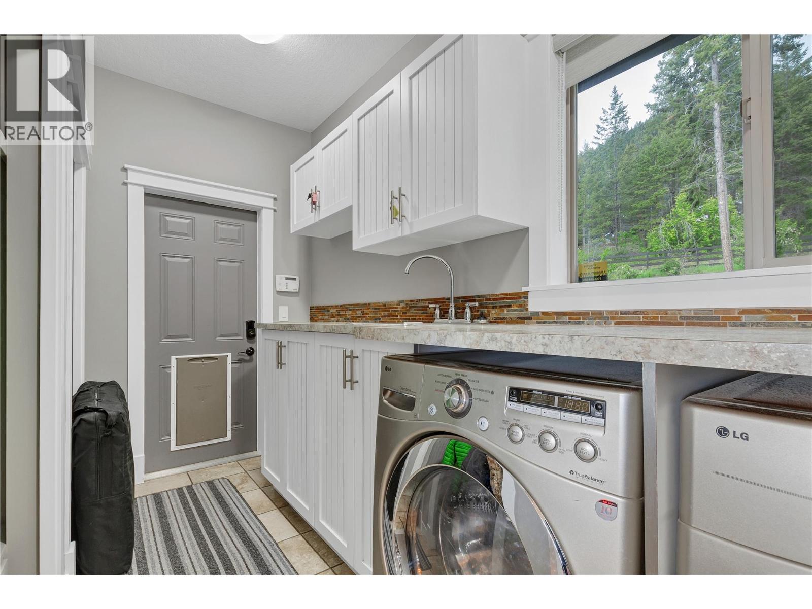 6032 Lynx Drive, Vernon, British Columbia  V1B 3J5 - Photo 34 - 10372524