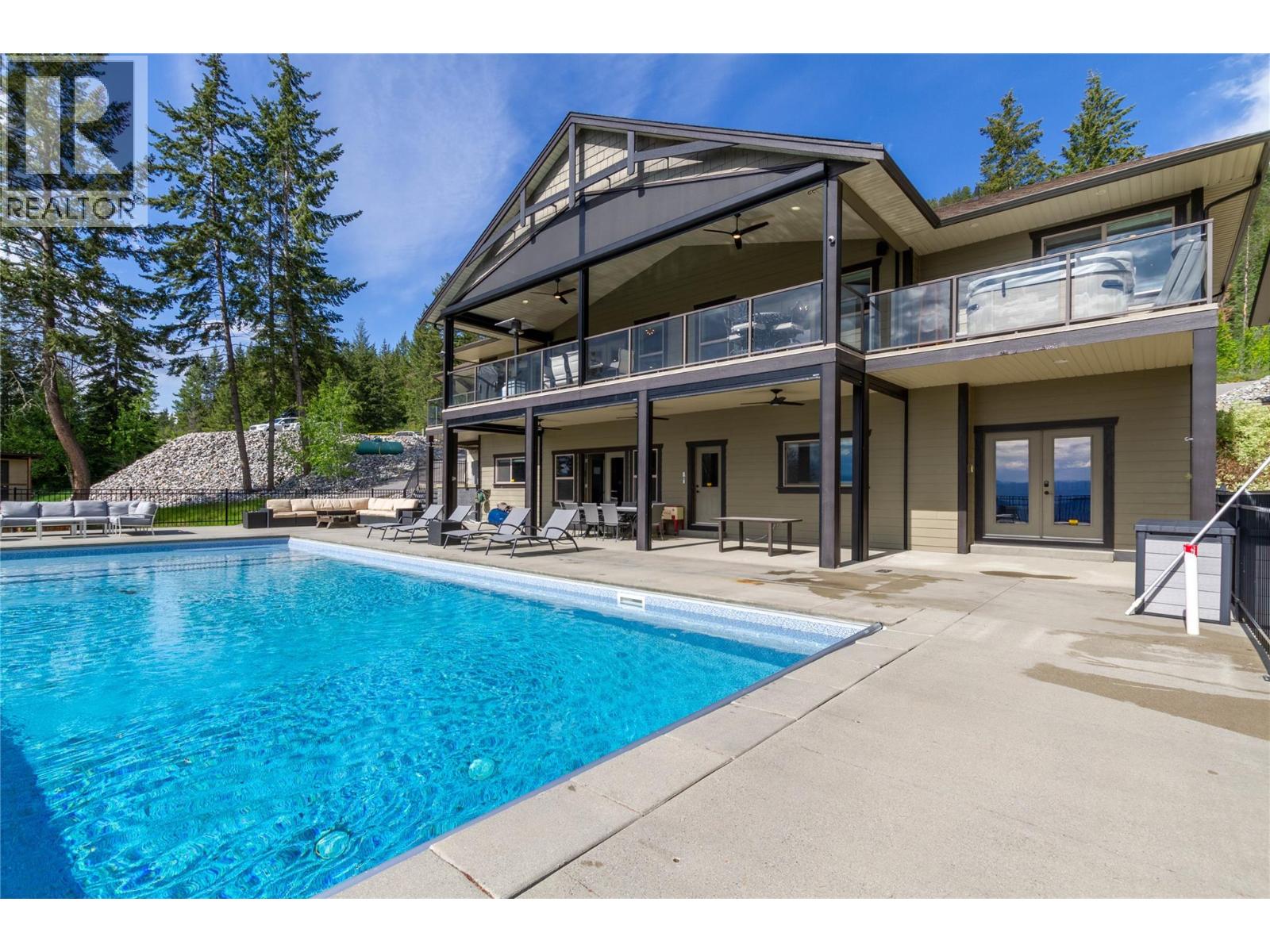 6032 Lynx Drive, Vernon, British Columbia  V1B 3J5 - Photo 5 - 10372524