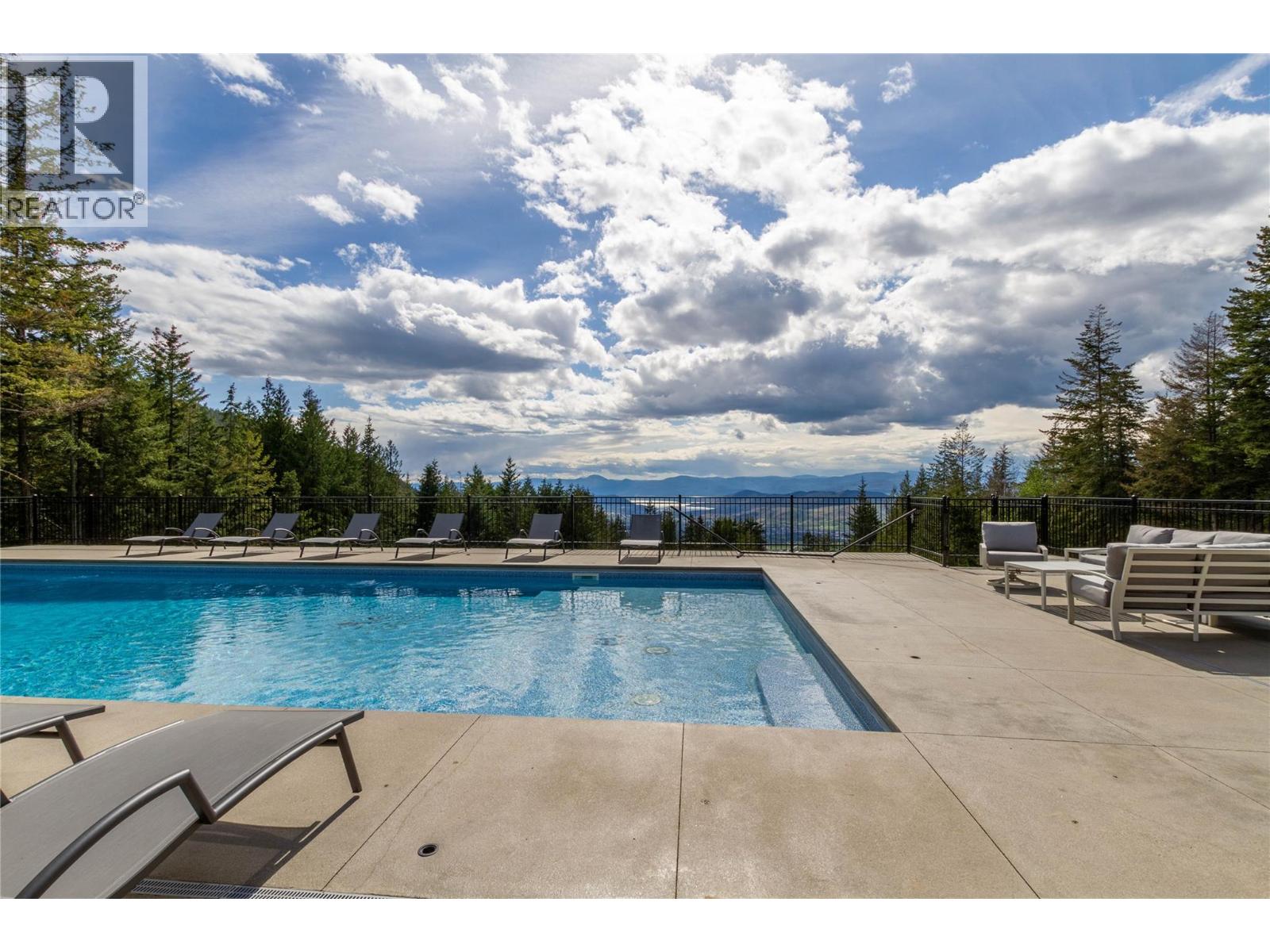 6032 Lynx Drive, Vernon, British Columbia  V1B 3J5 - Photo 65 - 10372524