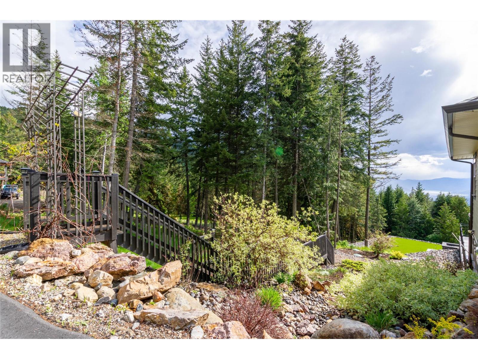 6032 Lynx Drive, Vernon, British Columbia  V1B 3J5 - Photo 78 - 10372524