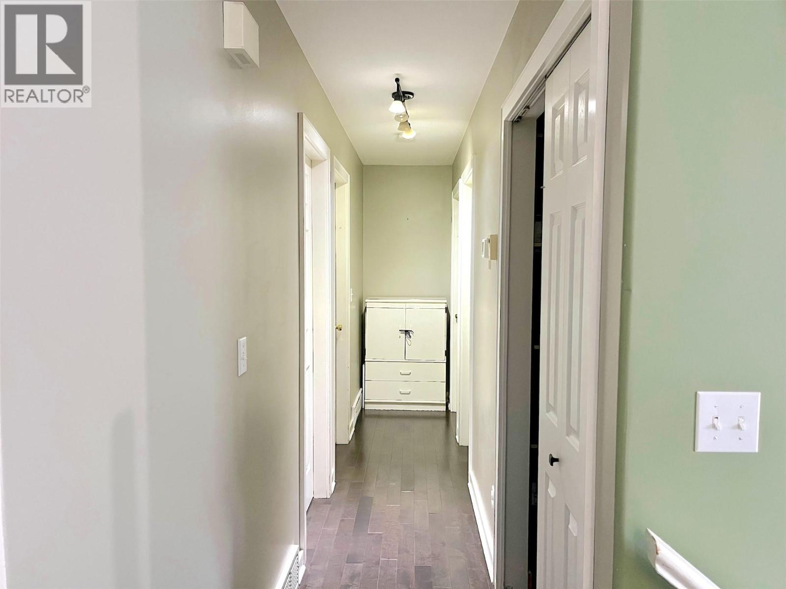 3703 9th Avenue, Castlegar, British Columbia  V1N 3T3 - Photo 11 - 10372538