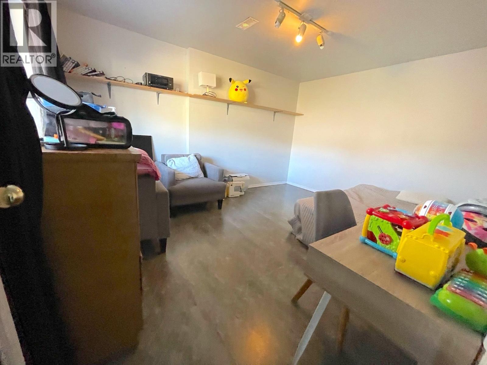 3703 9th Avenue, Castlegar, British Columbia  V1N 3T3 - Photo 17 - 10372538