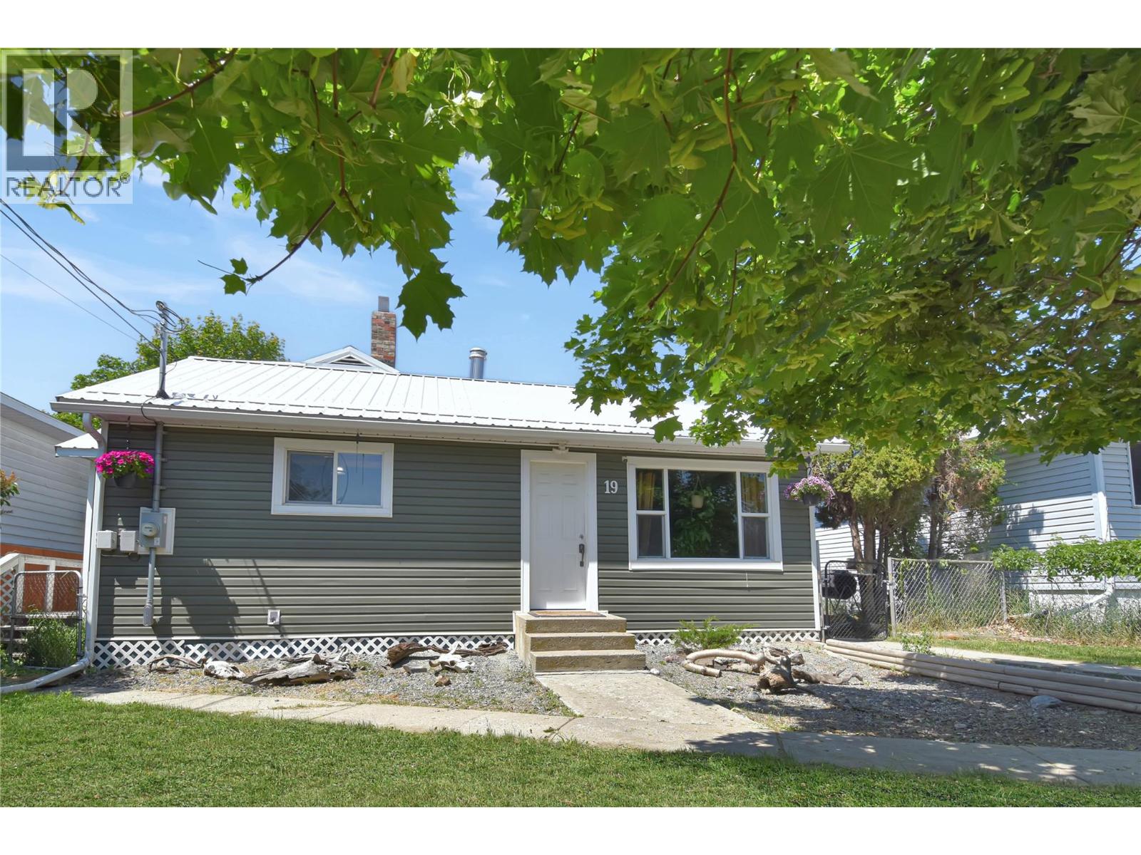 19 Wattsville Road, cranbrook, British Columbia