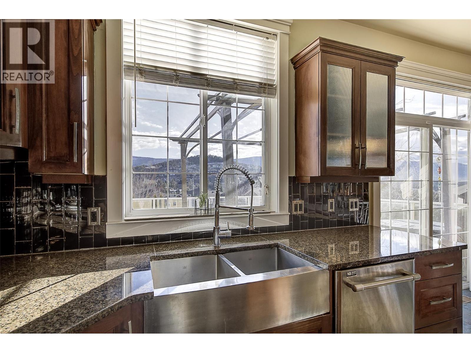1251 Wilmot Avenue, Kelowna, British Columbia  V1P 1M1 - Photo 11 - 10372386