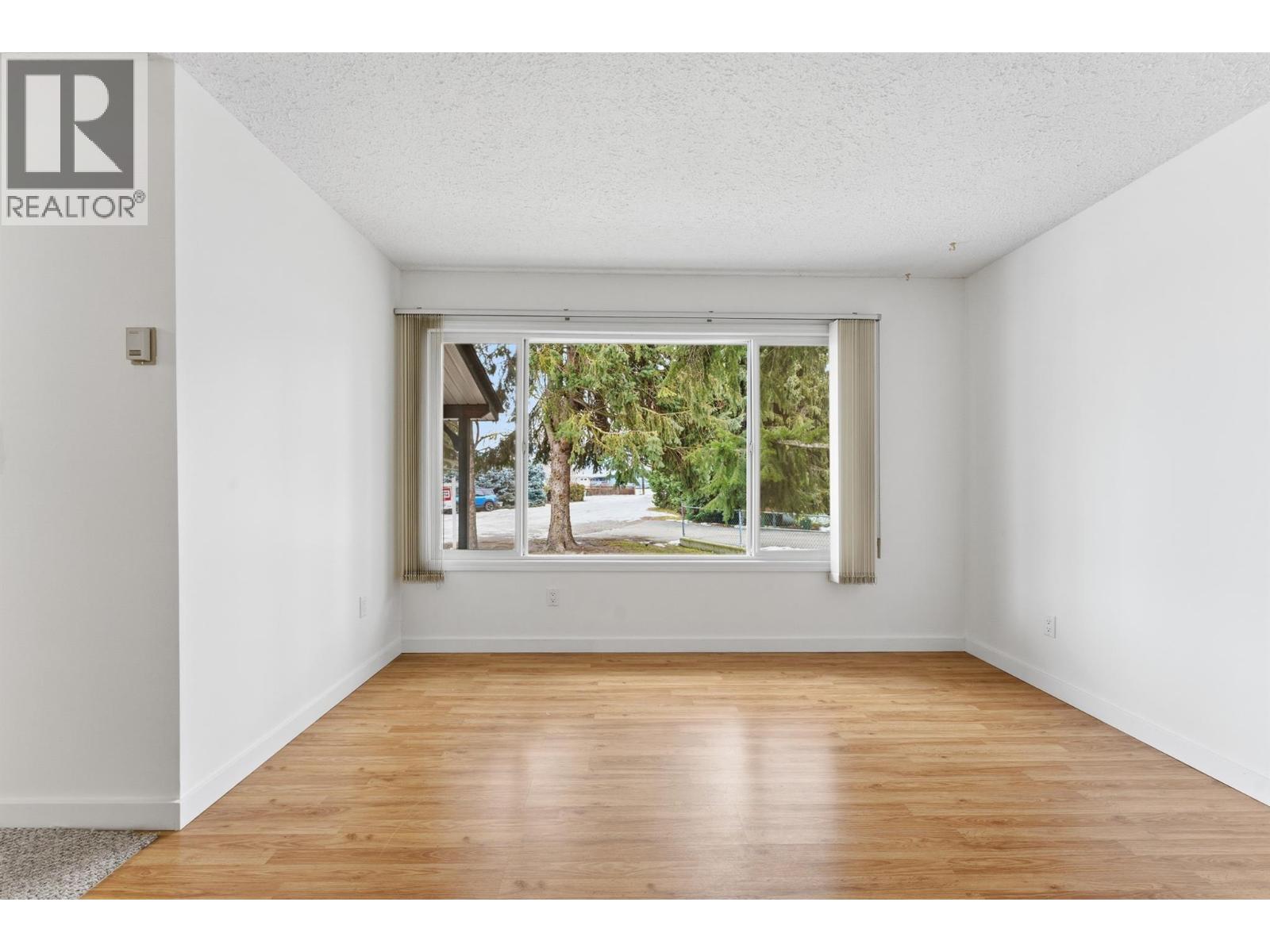 2289 Hayden Place, Armstrong, British Columbia  V0E 1B1 - Photo 4 - 10372508