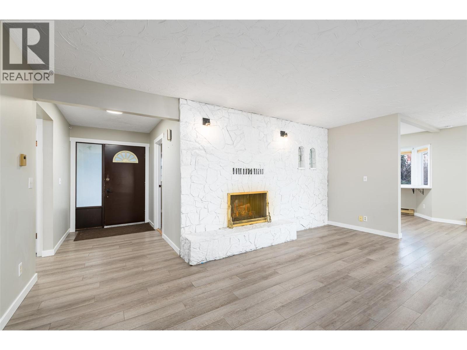 703 11th Avenue N, Creston, British Columbia  V0B 1G4 - Photo 12 - 10372190