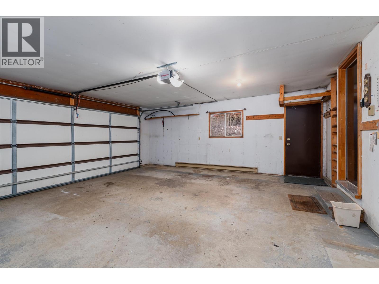703 11th Avenue N, Creston, British Columbia  V0B 1G4 - Photo 29 - 10372190