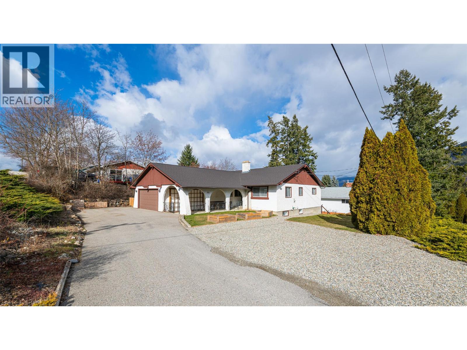 703 11th Avenue N, Creston, British Columbia  V0B 1G4 - Photo 30 - 10372190