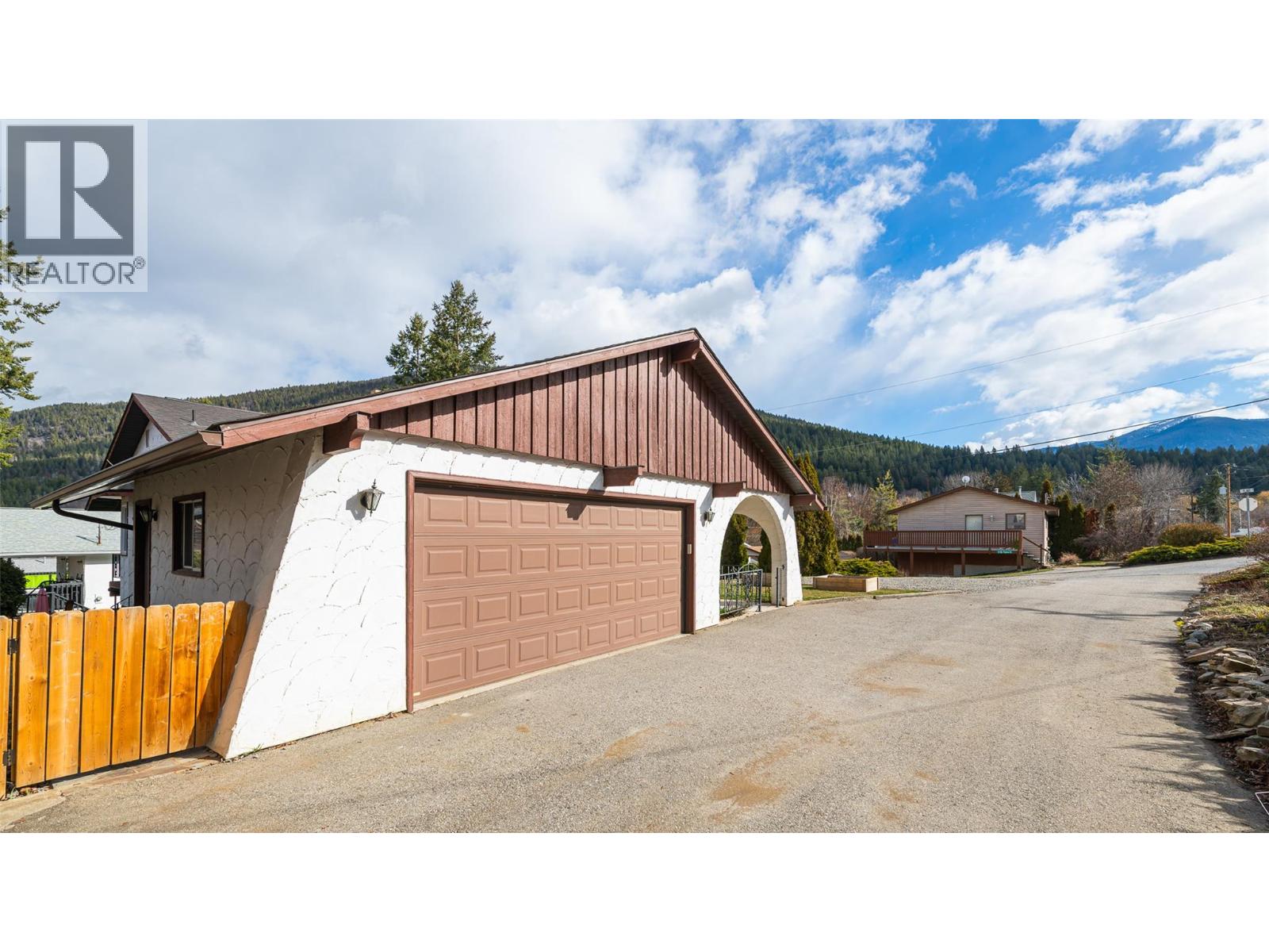 703 11th Avenue N, Creston, British Columbia  V0B 1G4 - Photo 33 - 10372190