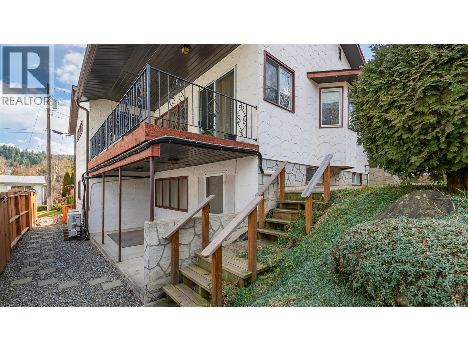 703 11th Avenue N, Creston, British Columbia  V0B 1G4 - Photo 37 - 10372190