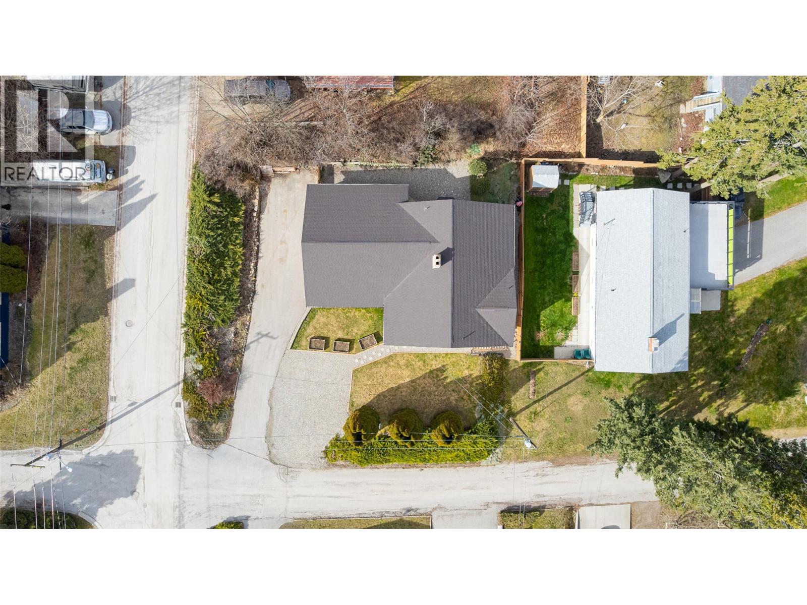 703 11th Avenue N, Creston, British Columbia  V0B 1G4 - Photo 47 - 10372190