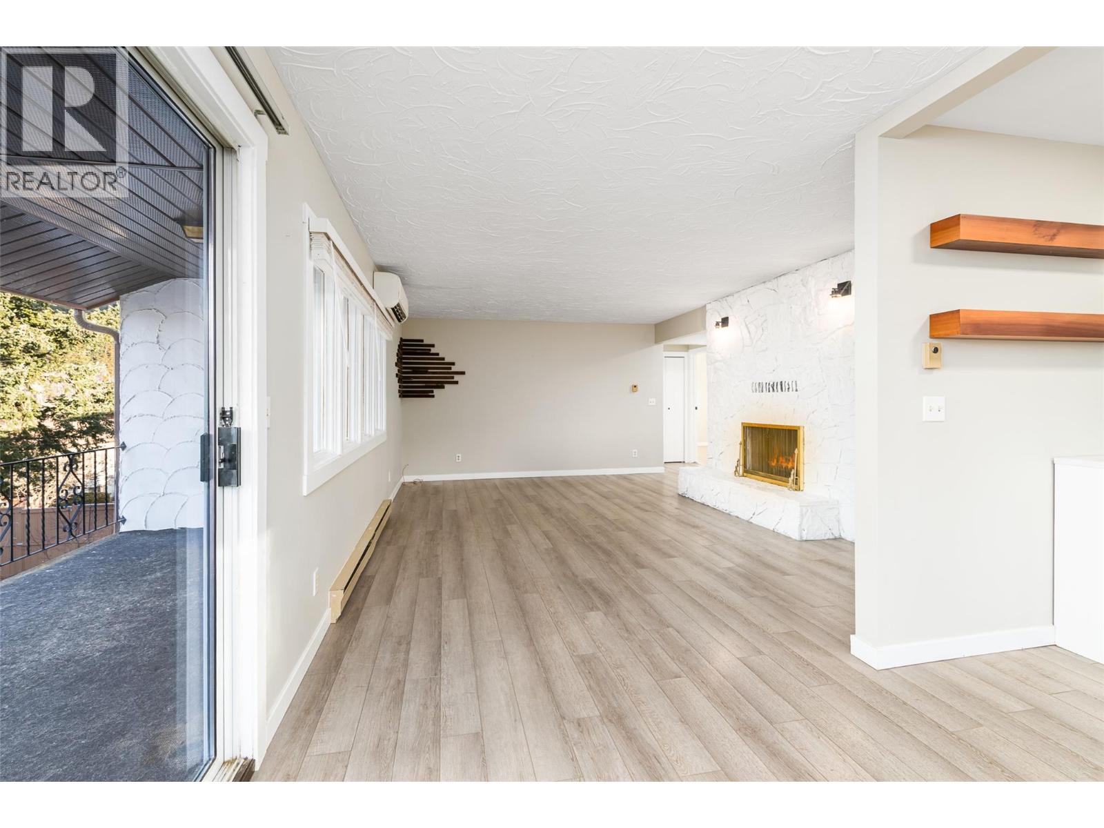 703 11th Avenue N, Creston, British Columbia  V0B 1G4 - Photo 8 - 10372190