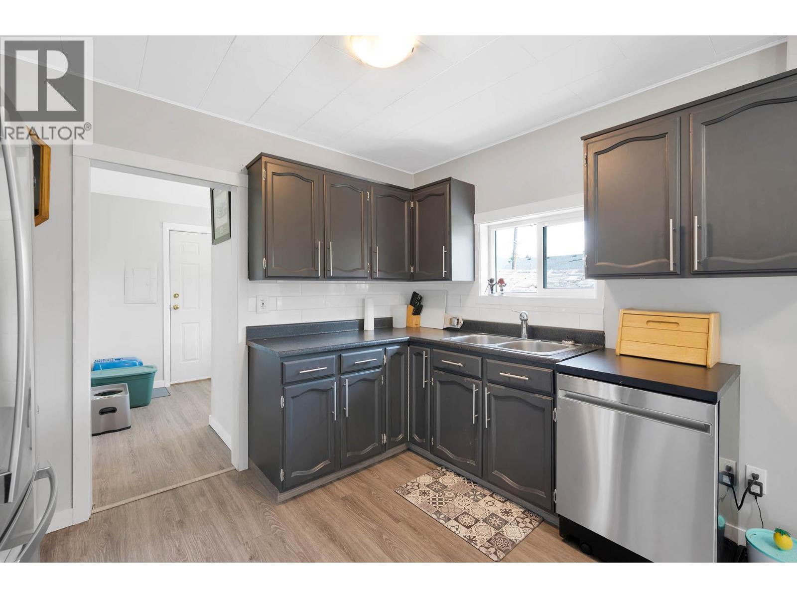 327 Pine Street, Chase, British Columbia  V0E 1M0 - Photo 24 - 10372491