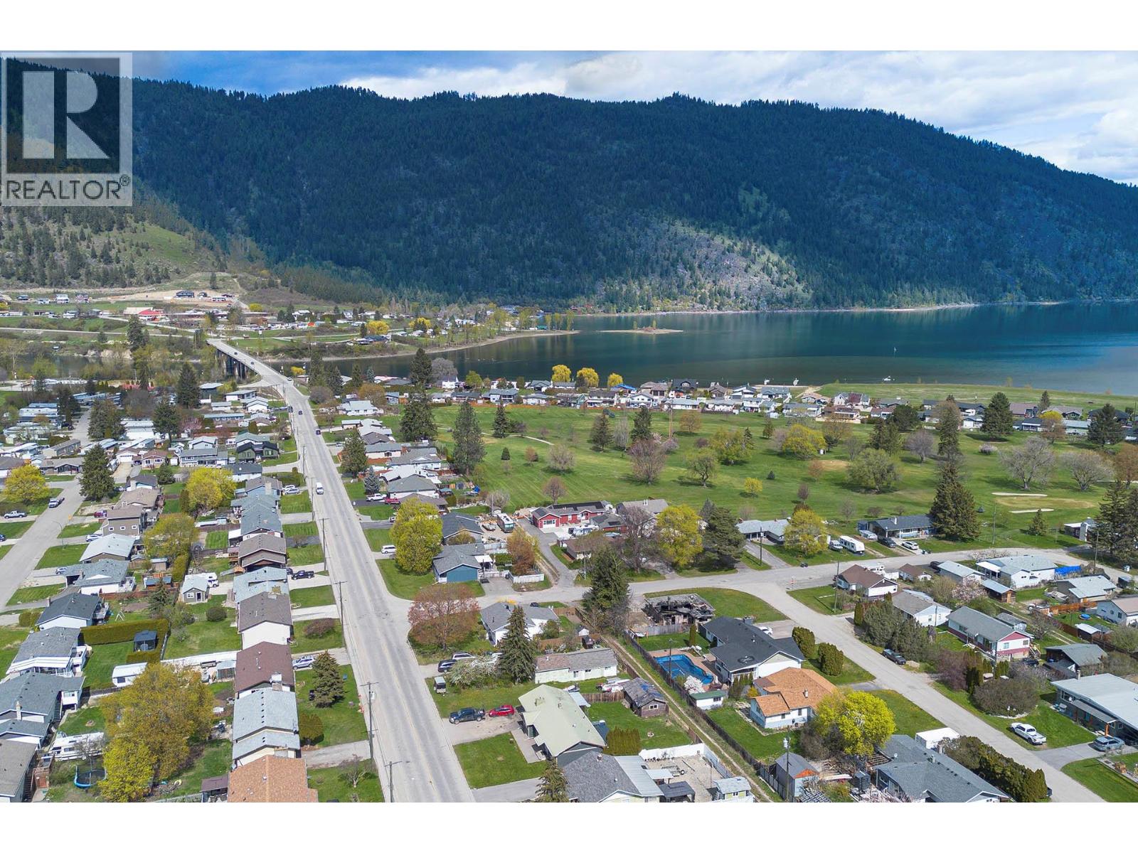 327 Pine Street, Chase, British Columbia  V0E 1M0 - Photo 42 - 10372491
