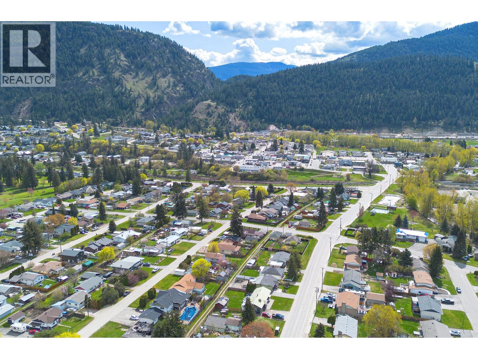 327 Pine Street, Chase, British Columbia  V0E 1M0 - Photo 43 - 10372491