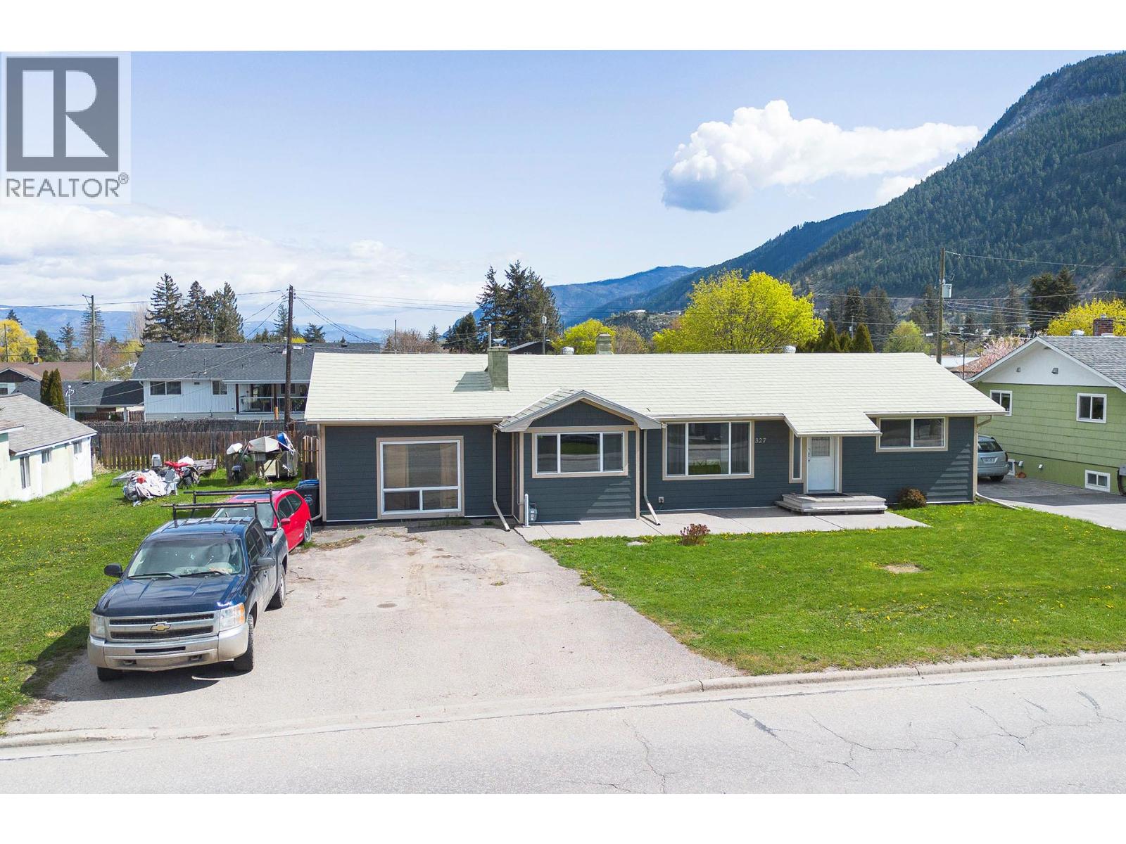 327 Pine Street, Chase, British Columbia  V0E 1M0 - Photo 48 - 10372491