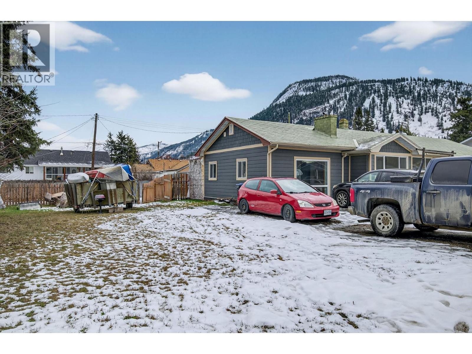 327 Pine Street, Chase, British Columbia  V0E 1M0 - Photo 8 - 10372491