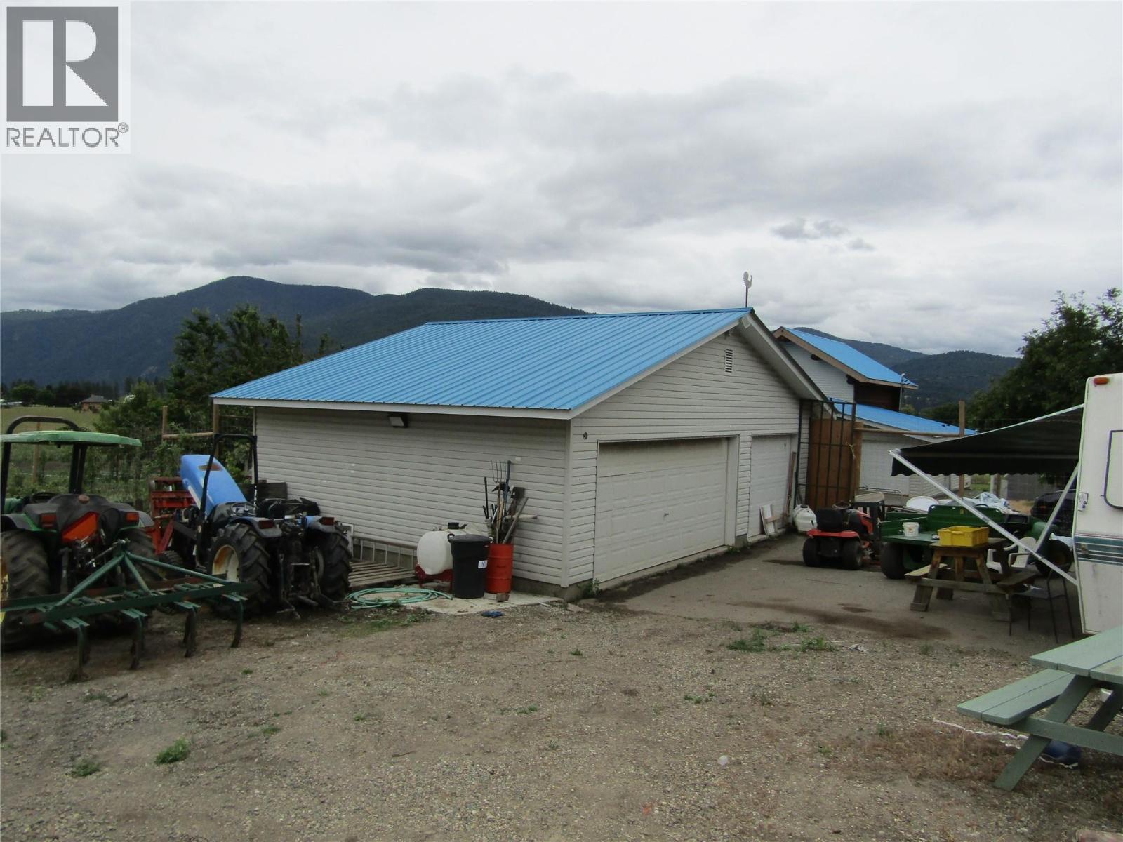 5940 Spencer Road, Grand Forks, British Columbia  V0H 1H5 - Photo 1 - 10372462