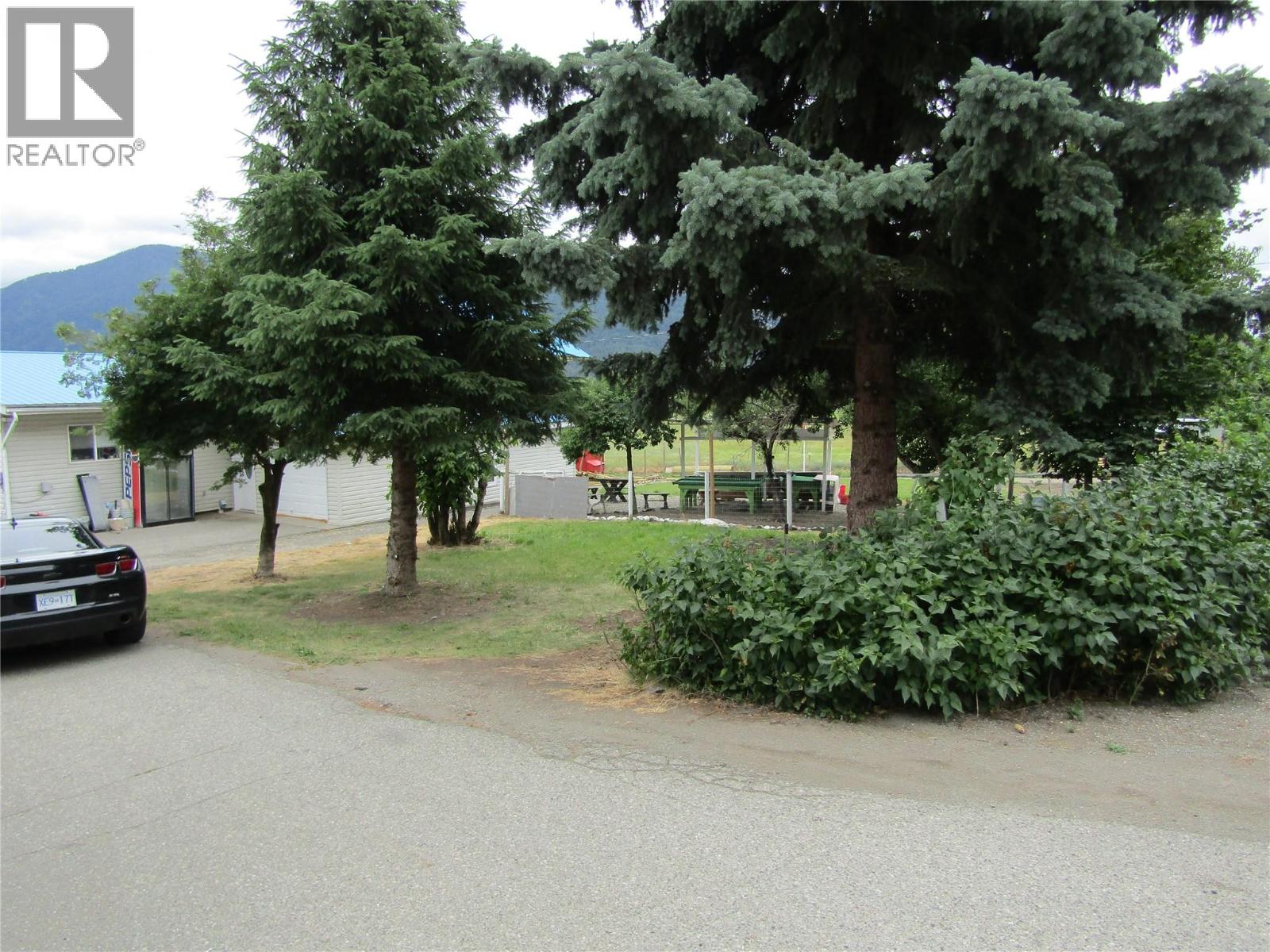 5940 Spencer Road, Grand Forks, British Columbia  V0H 1H5 - Photo 21 - 10372462