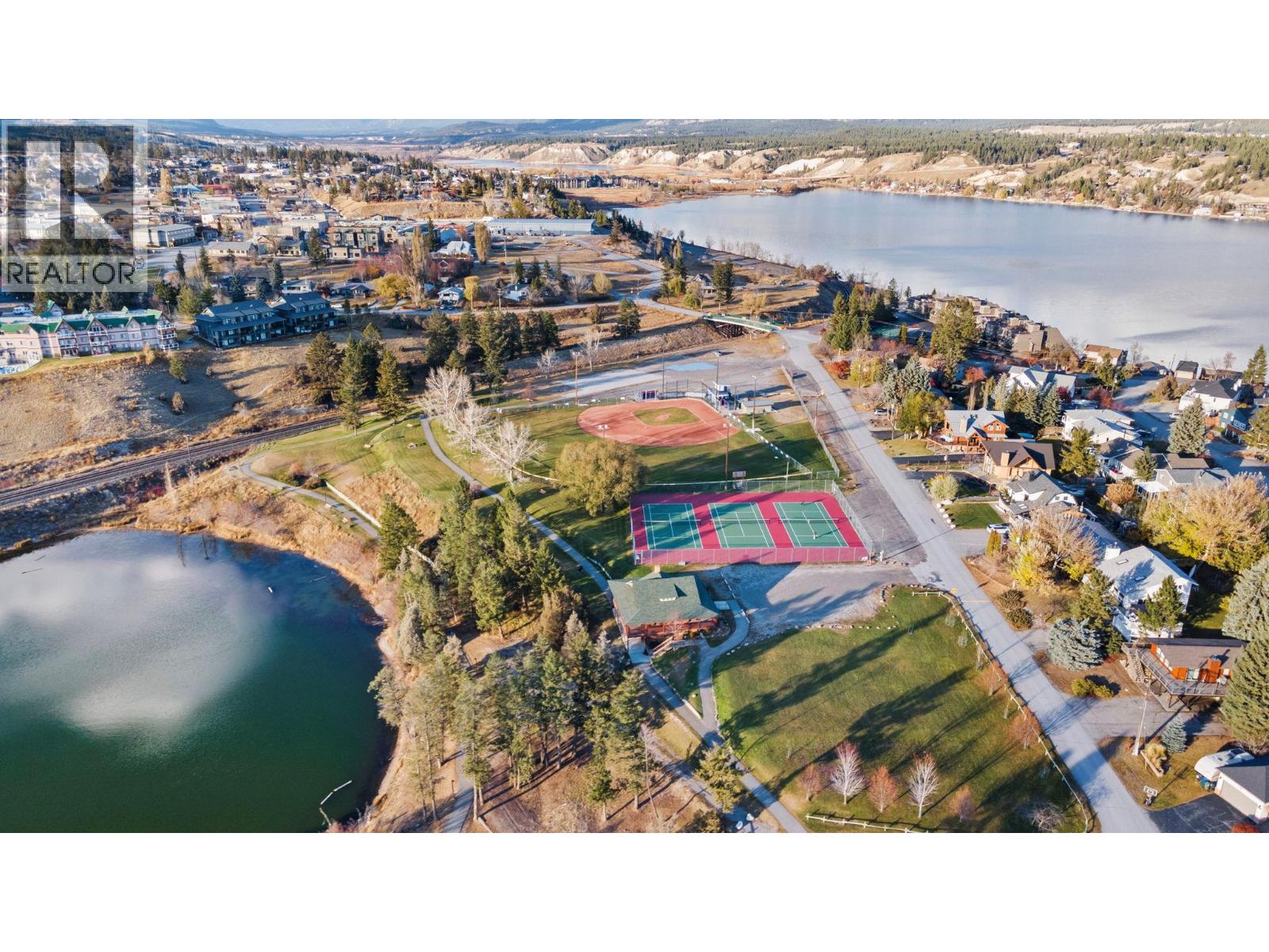 1 Stoddart Estates Drive, Windermere, British Columbia  V0K 1B0 - Photo 30 - 10372414