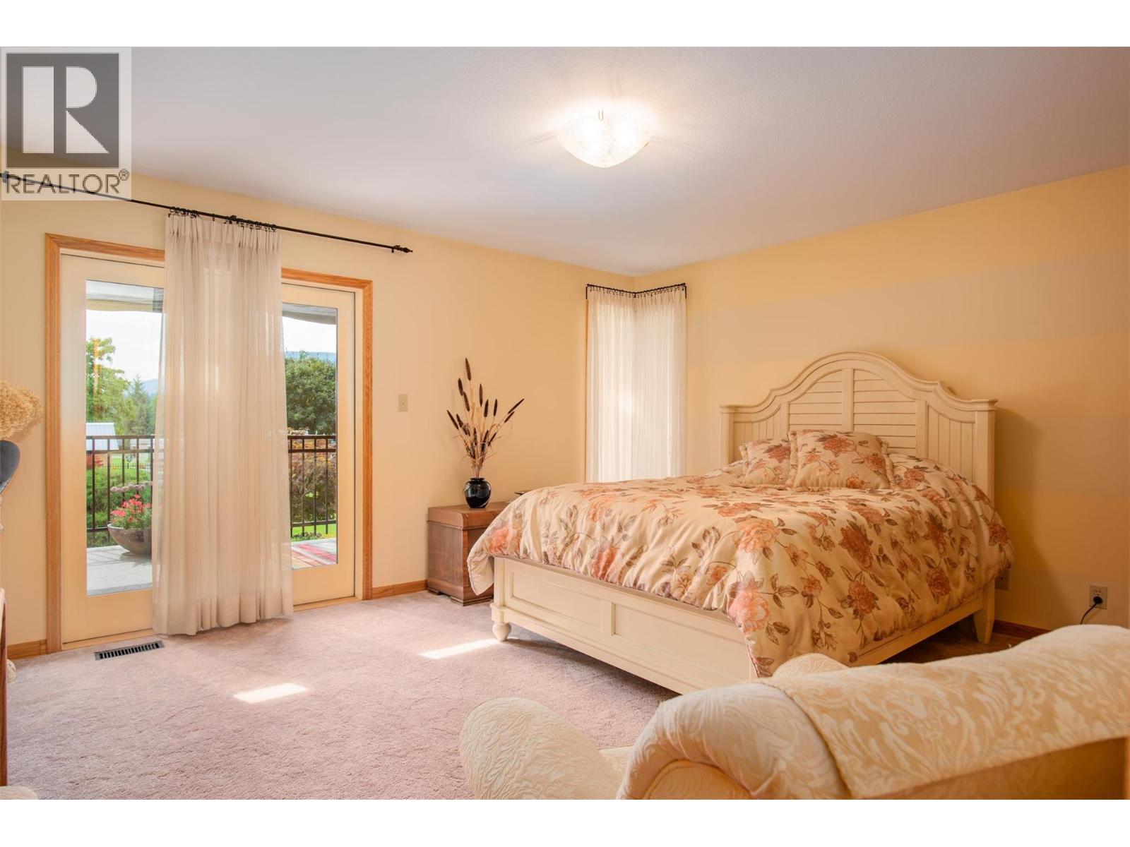 25 Wilson Road, Christina Lake, British Columbia  V0H 1E0 - Photo 22 - 10372571