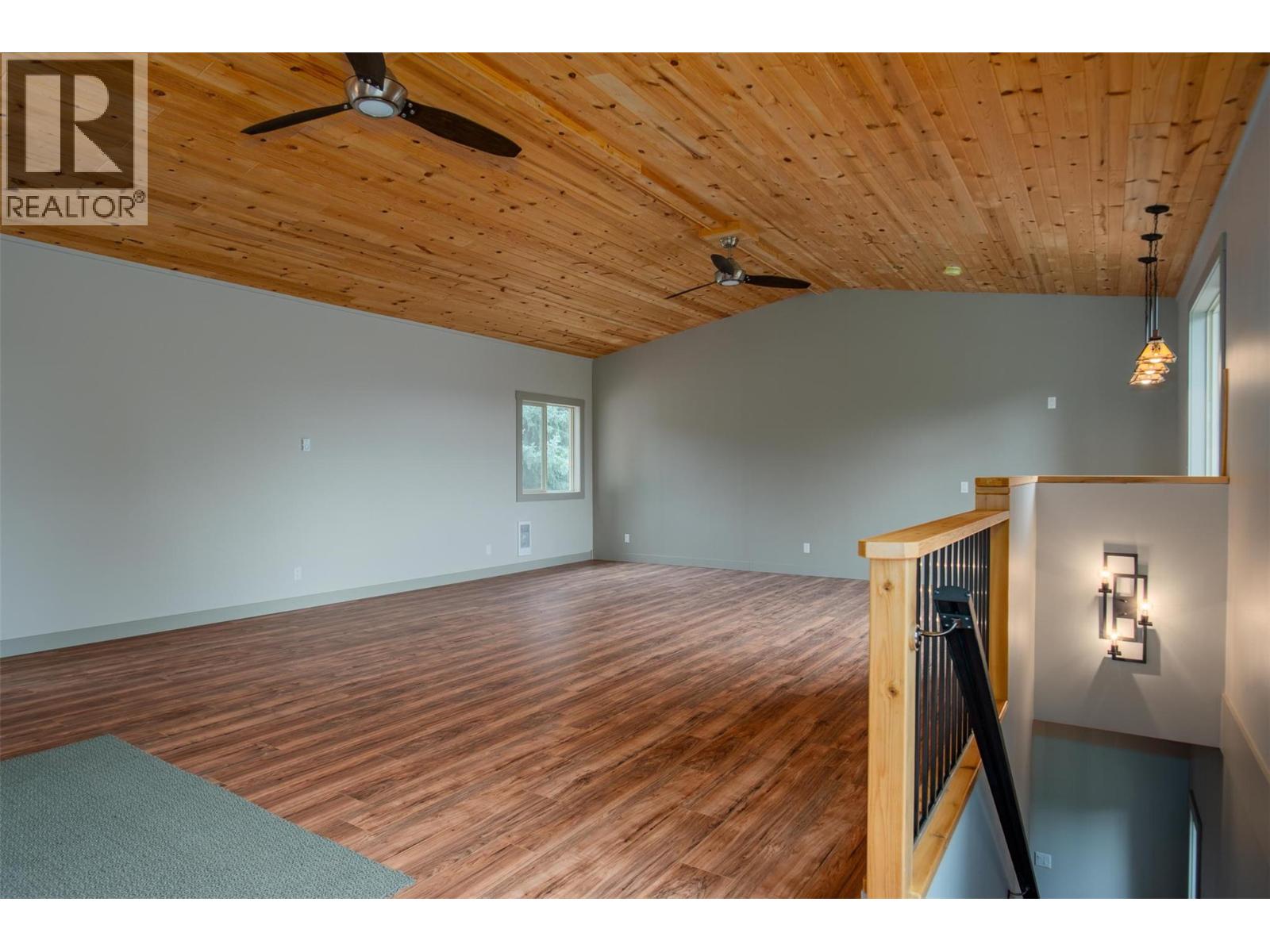 25 Wilson Road, Christina Lake, British Columbia  V0H 1E0 - Photo 41 - 10372571