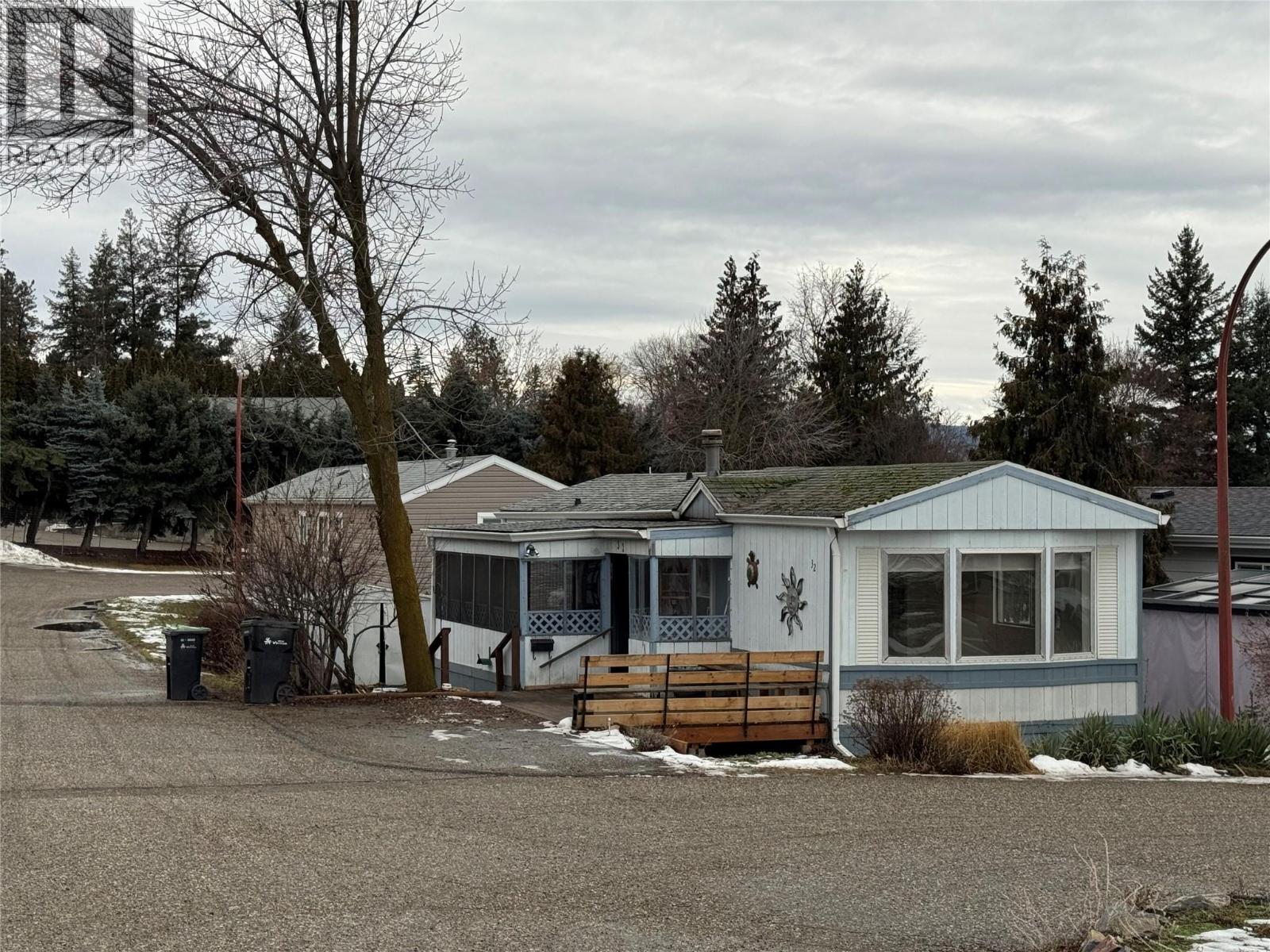 1600 43 Avenue Unit# 32, Vernon, British Columbia  V1T 9G6 - Photo 2 - 10364709