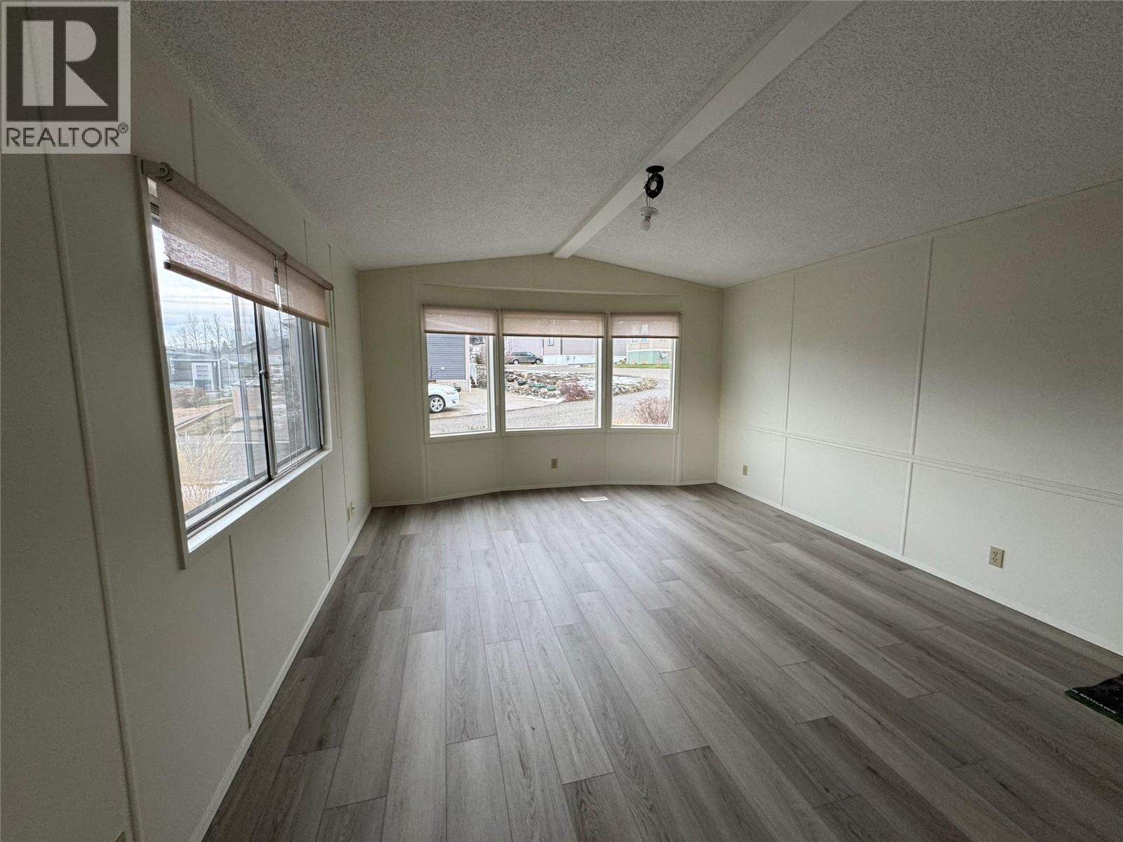 1600 43 Avenue Unit# 32, Vernon, British Columbia  V1T 9G6 - Photo 22 - 10364709