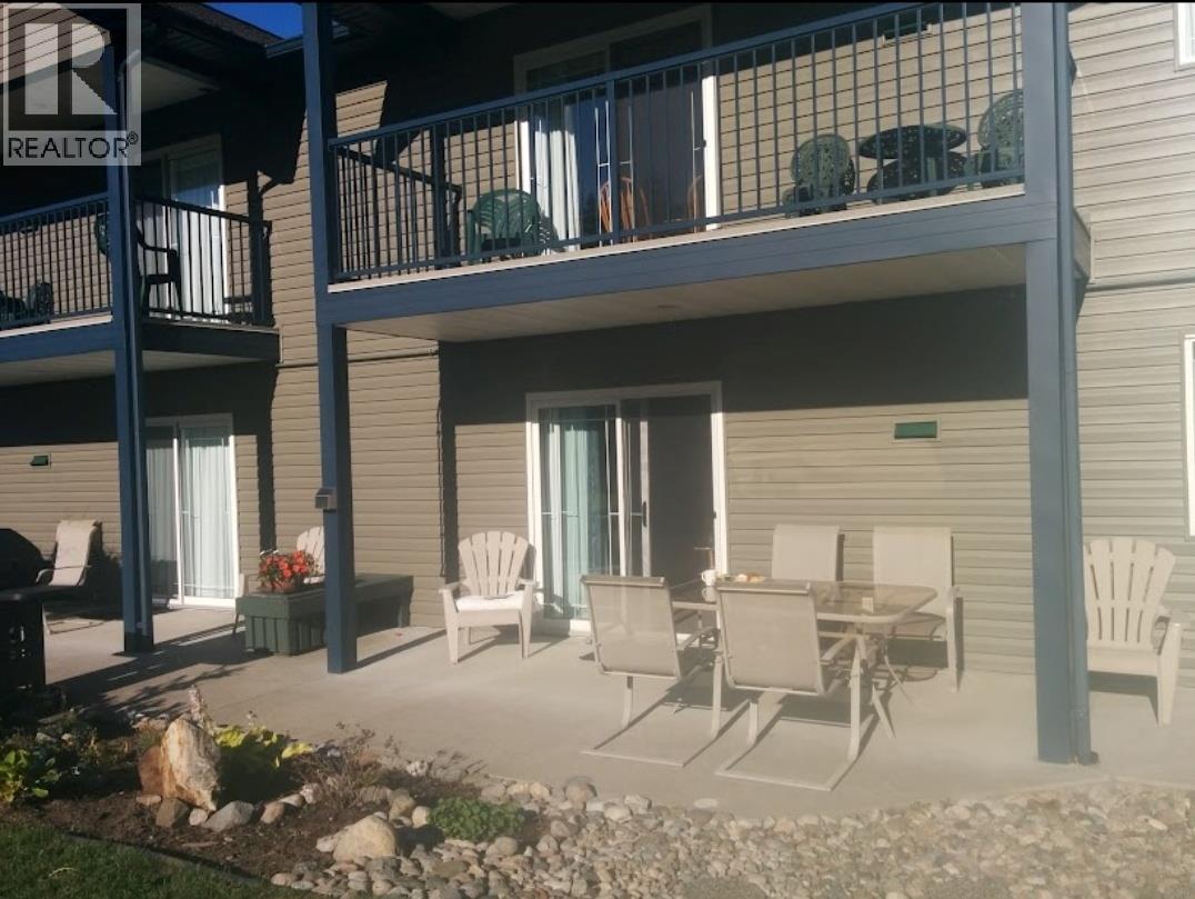2037 Hunter Frontage Road, Christina Lake, British Columbia  V0H 1E2 - Photo 11 - 10372567
