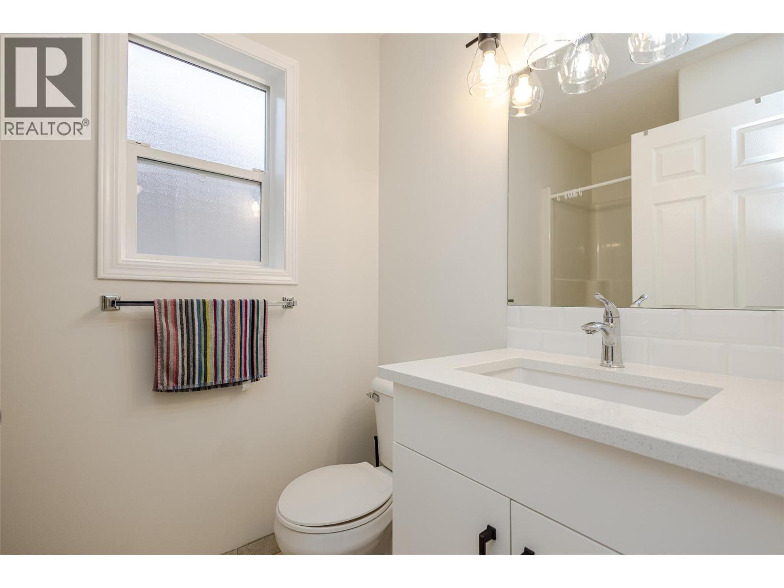 540 Klassen Road, Kelowna, British Columbia  V1X 7P3 - Photo 37 - 10372614