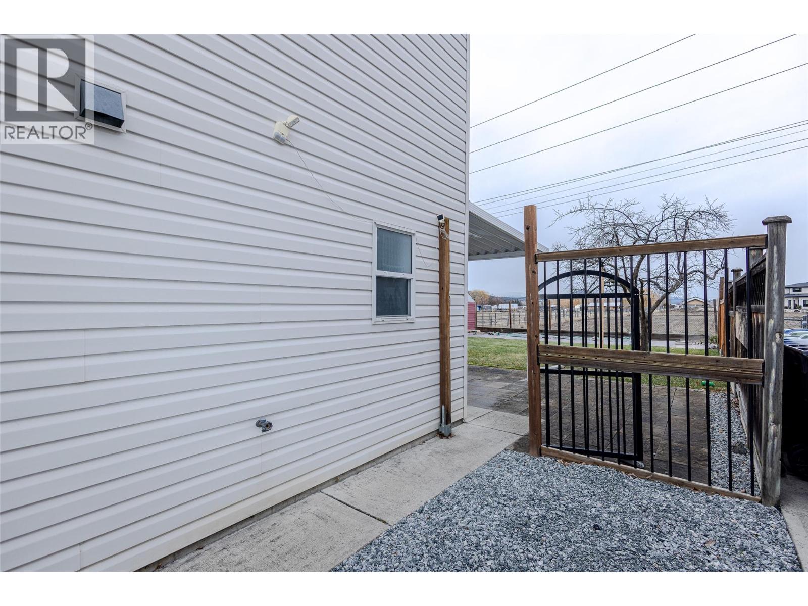 540 Klassen Road, Kelowna, British Columbia  V1X 7P3 - Photo 40 - 10372614