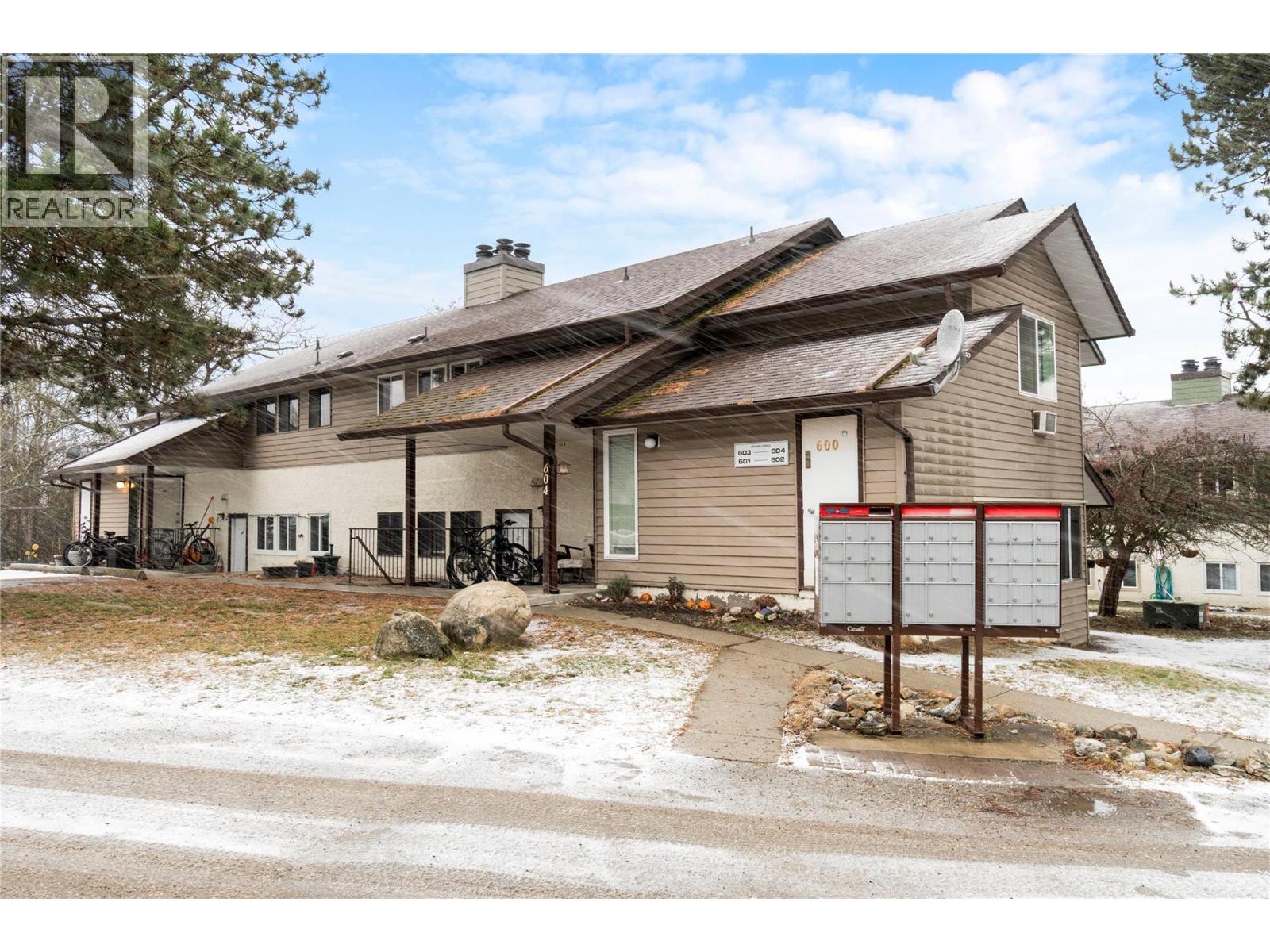 1451 1 Avenue NE Unit# 602, salmon arm, British Columbia