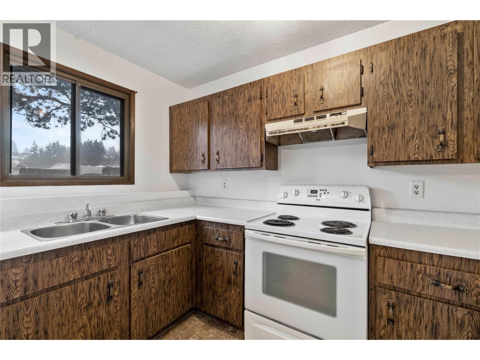 1451 1 Avenue Ne Unit# 602, Salmon Arm, British Columbia  V1E 1N9 - Photo 12 - 10372183