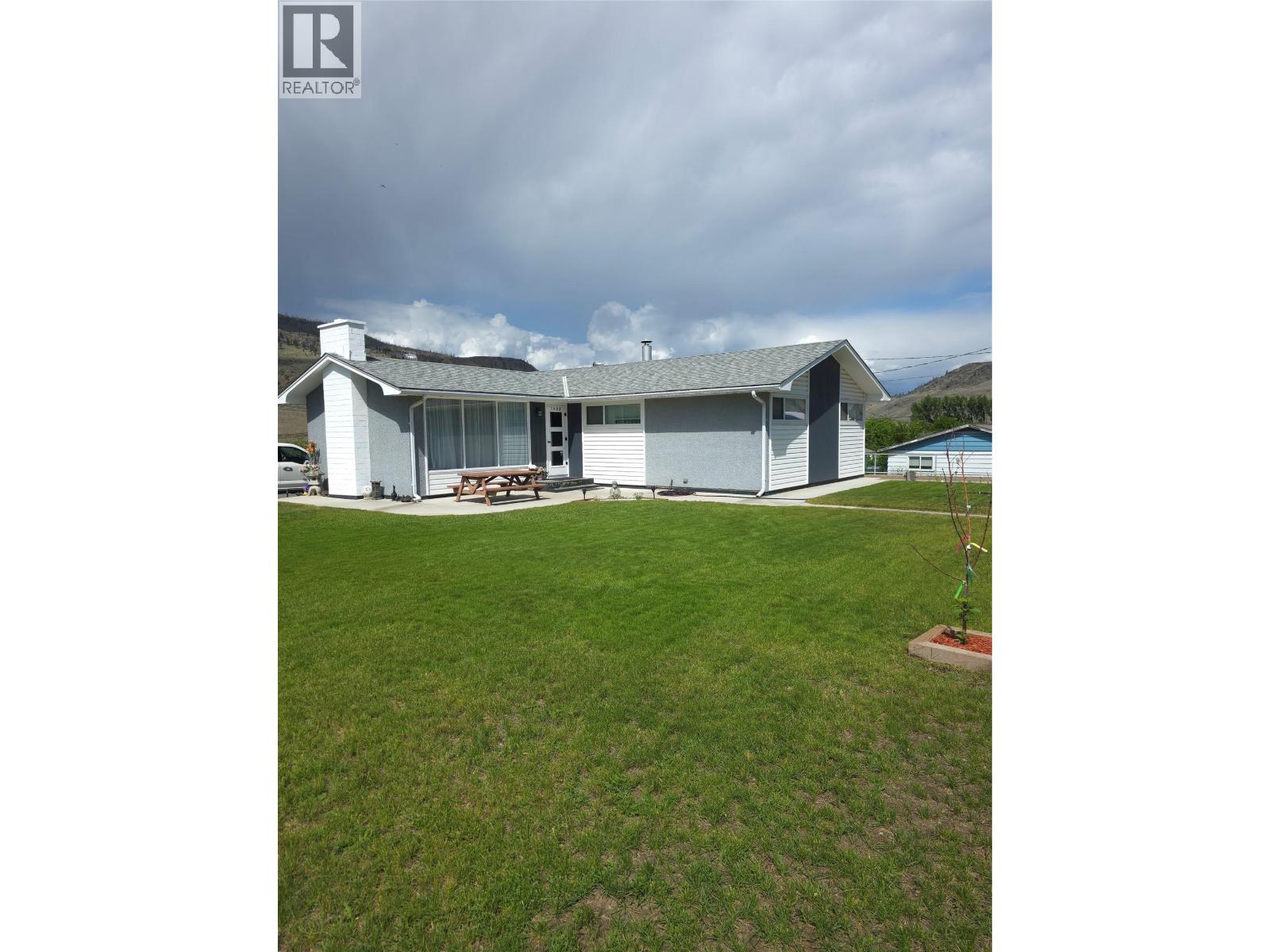 1408 Quartz Road, Cache Creek, British Columbia  V0K 1A0 - Photo 1 - 10372277