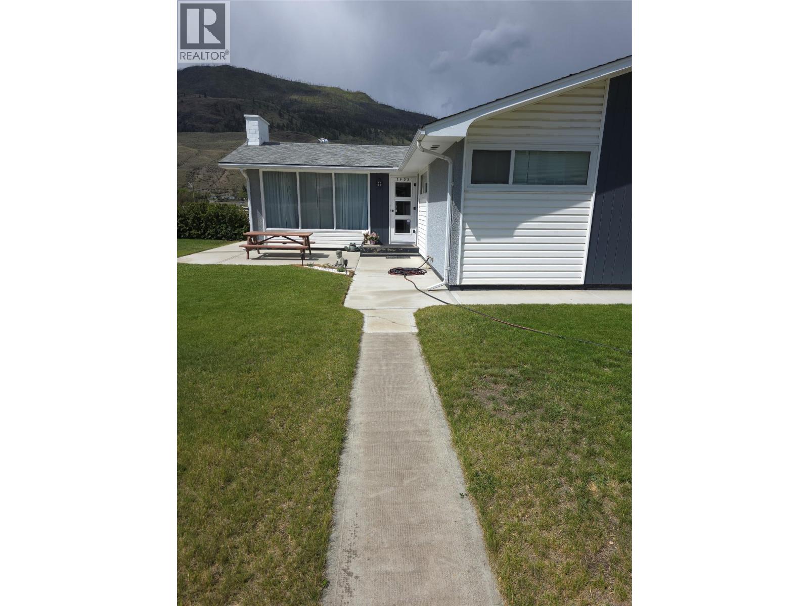 1408 Quartz Road, Cache Creek, British Columbia  V0K 1A0 - Photo 2 - 10372277
