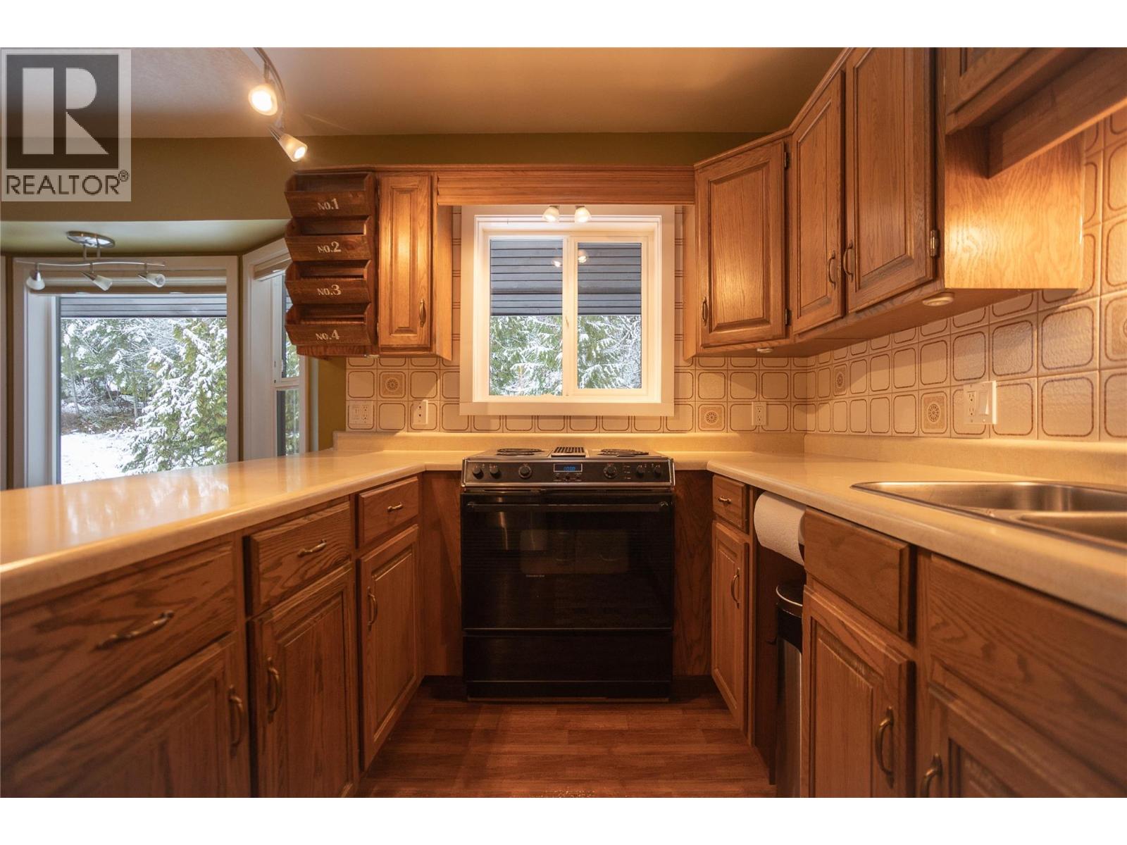 1691 3a Highway Unit# 32, Nelson, British Columbia  V1L 6J8 - Photo 7 - 10372244