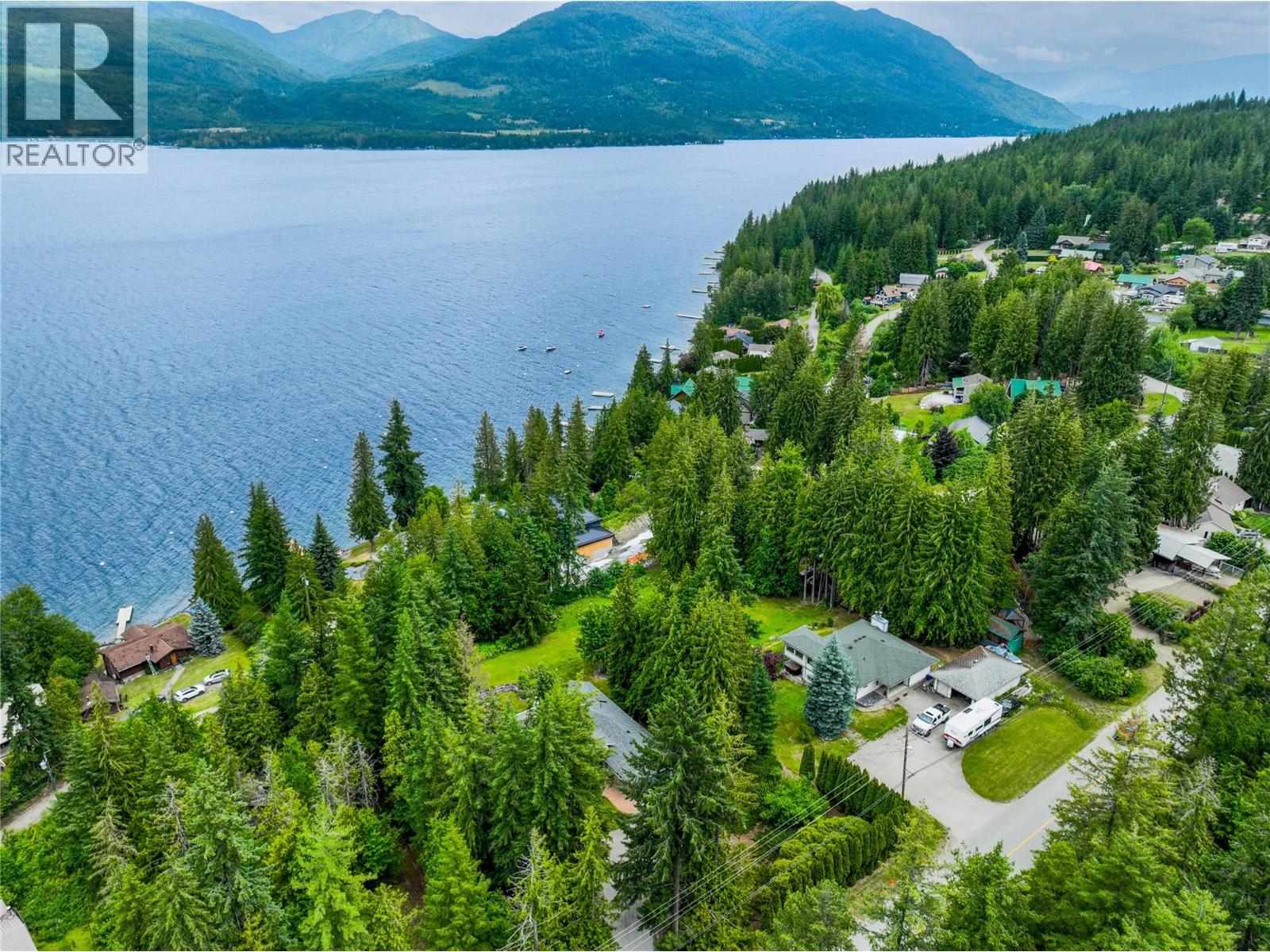 4283 Eagle Bay Road, Eagle Bay, British Columbia  V0E 1T0 - Photo 6 - 10372364