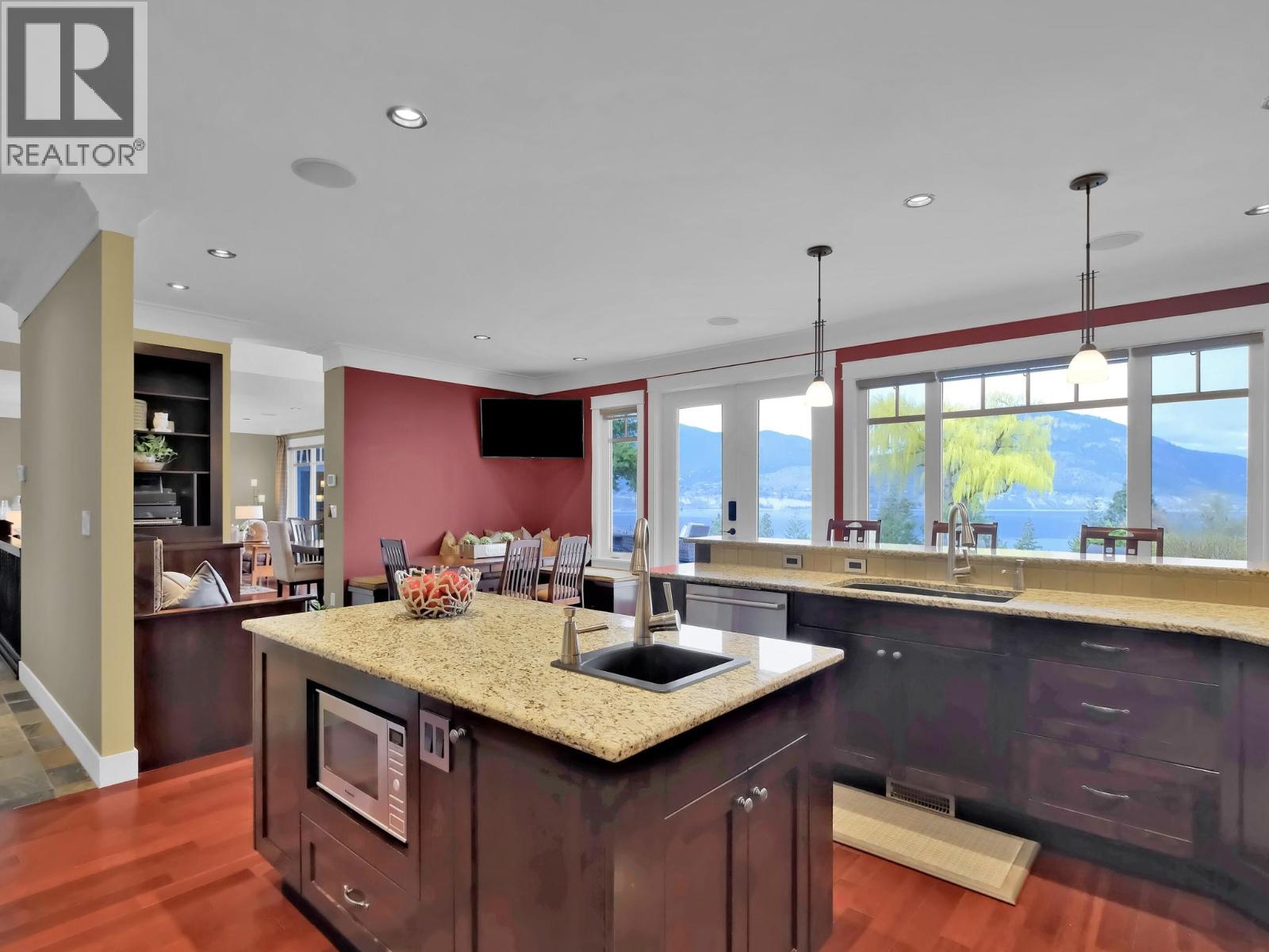 162 Vancouver Place, Penticton, British Columbia  V2A 1A7 - Photo 34 - 10372652